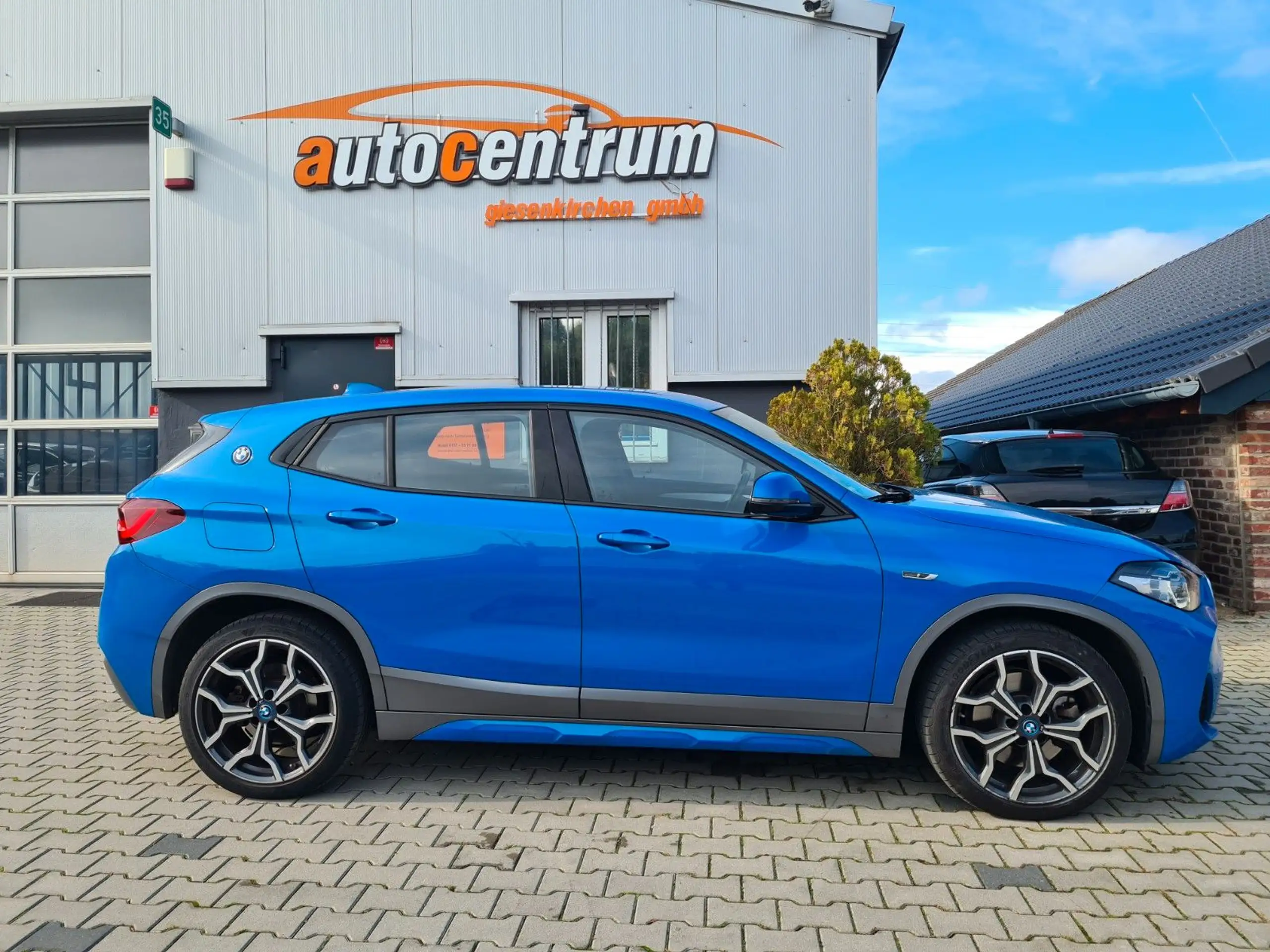 BMW - X2