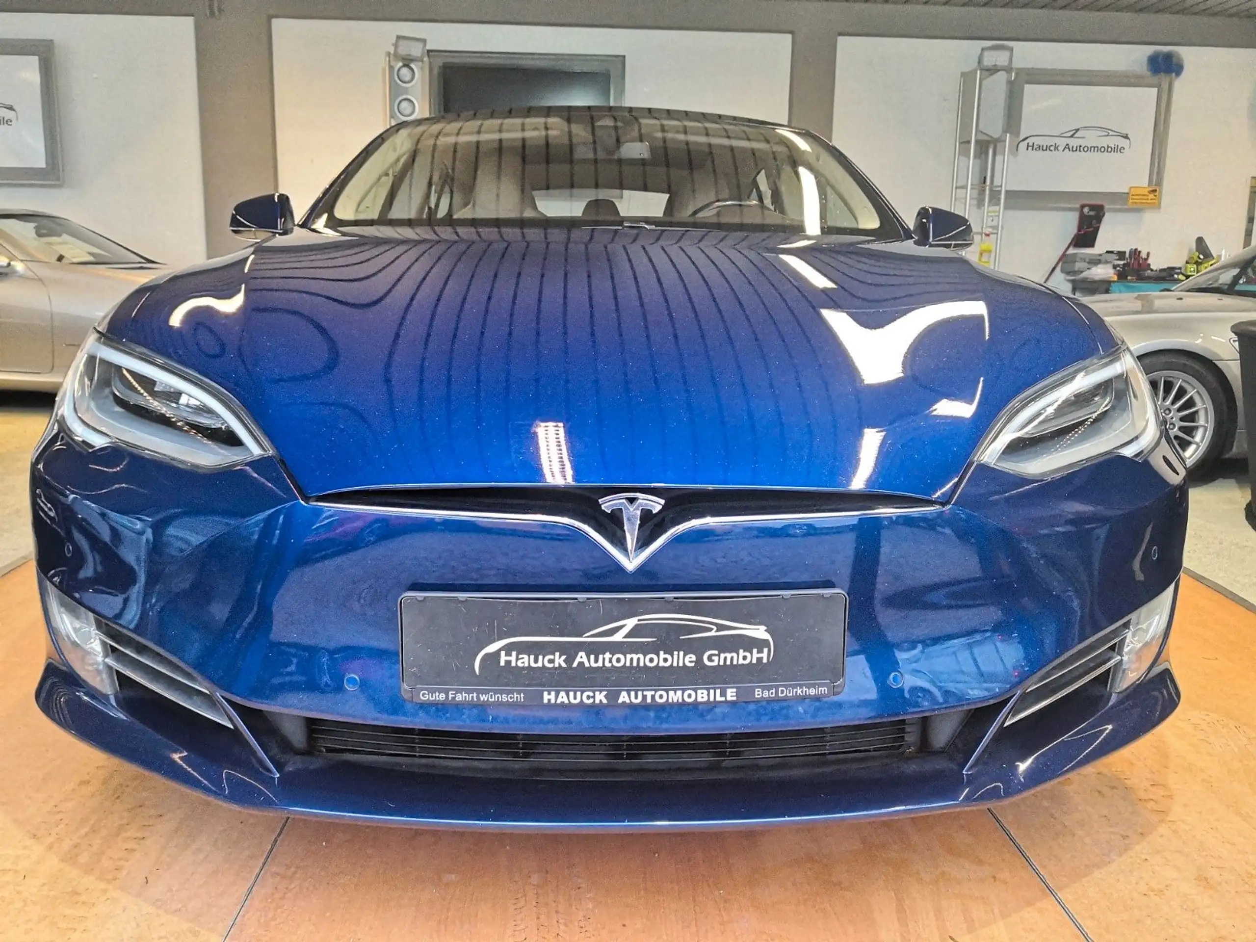 Tesla - Model S