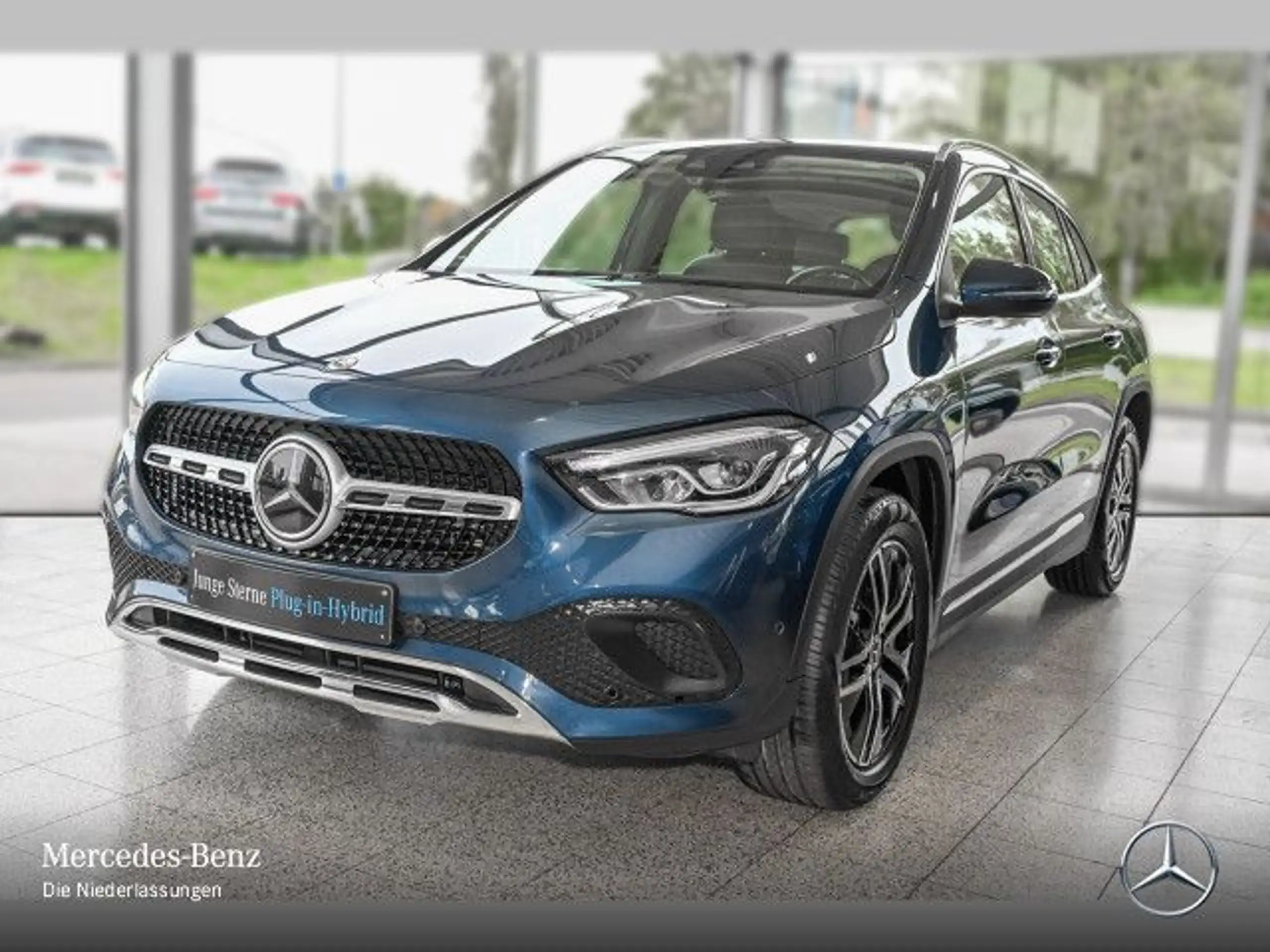 Mercedes-Benz - GLA 250