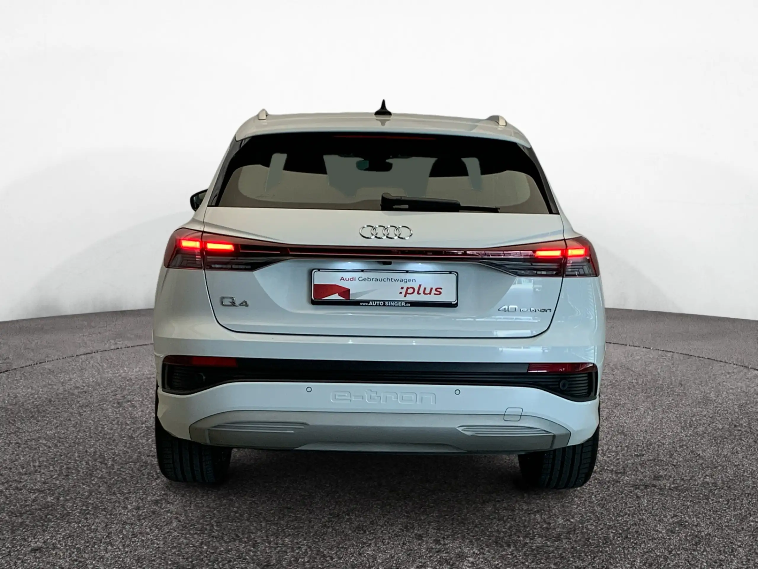 Audi - Q4 e-tron