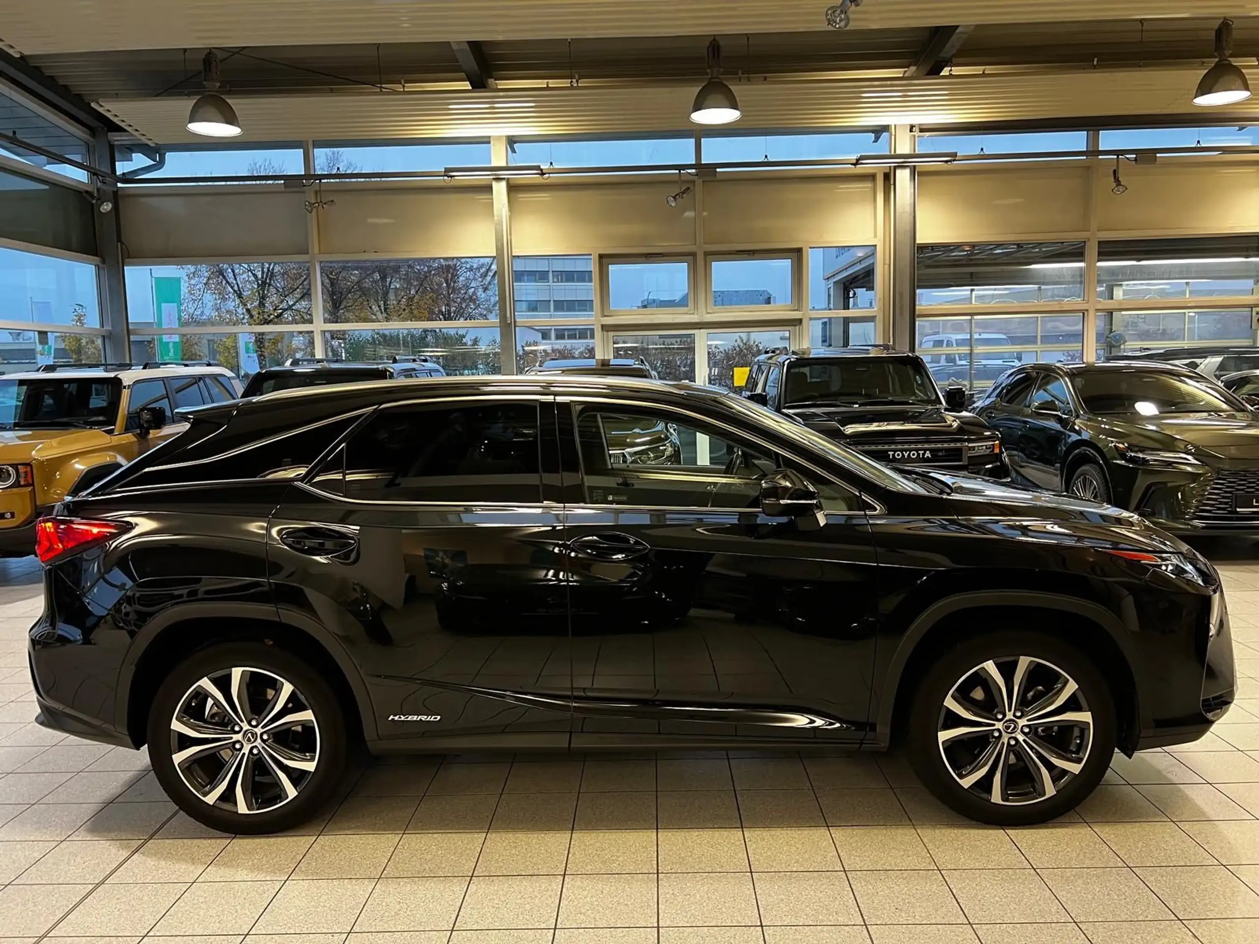 Lexus - RX 450h