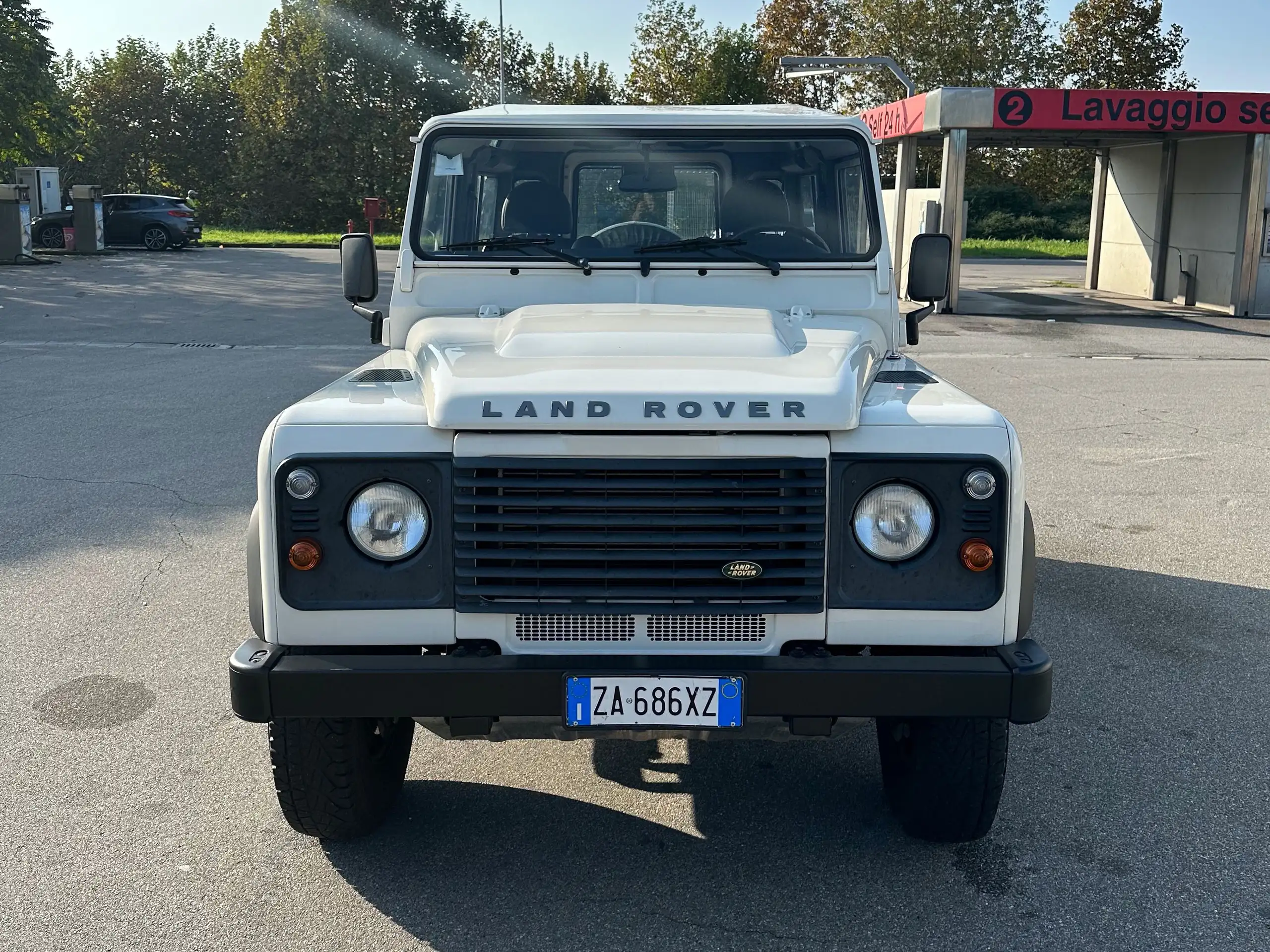 Land Rover Defender 2010