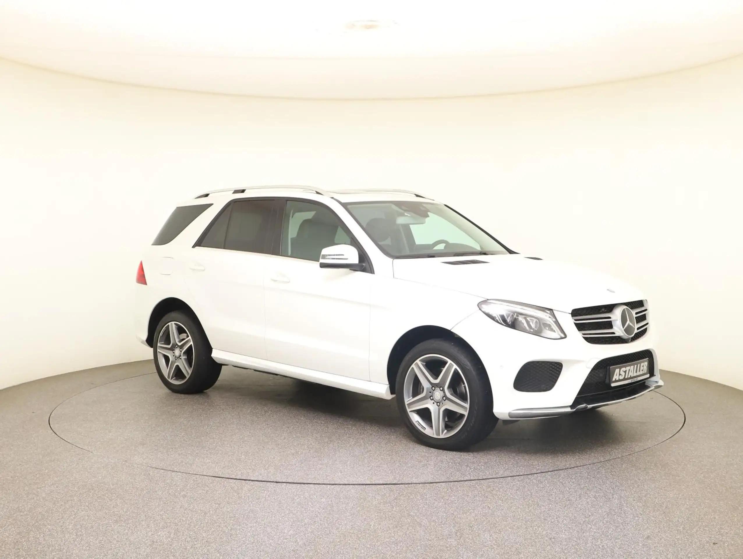 Mercedes-Benz - GLE 250