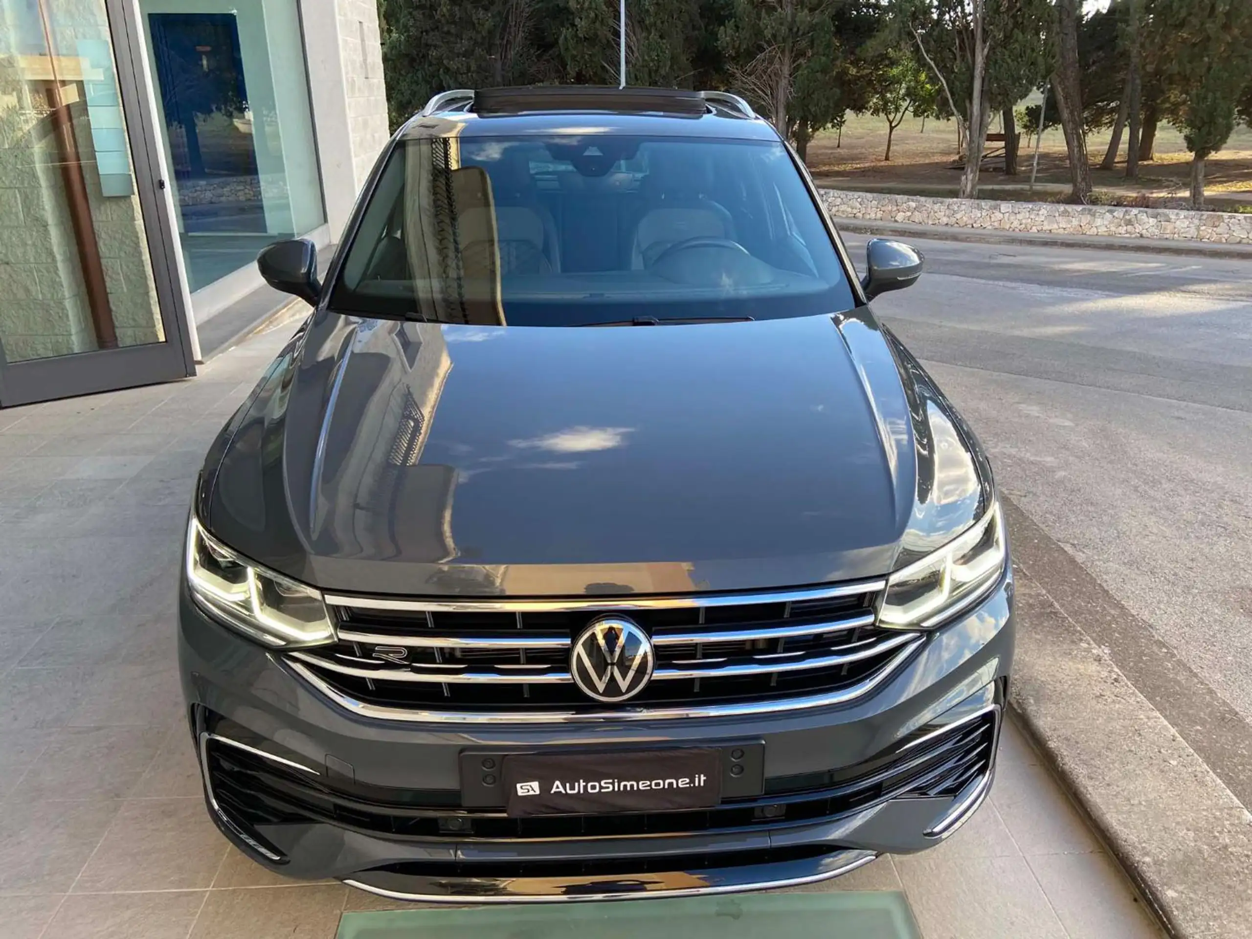 Volkswagen - Tiguan