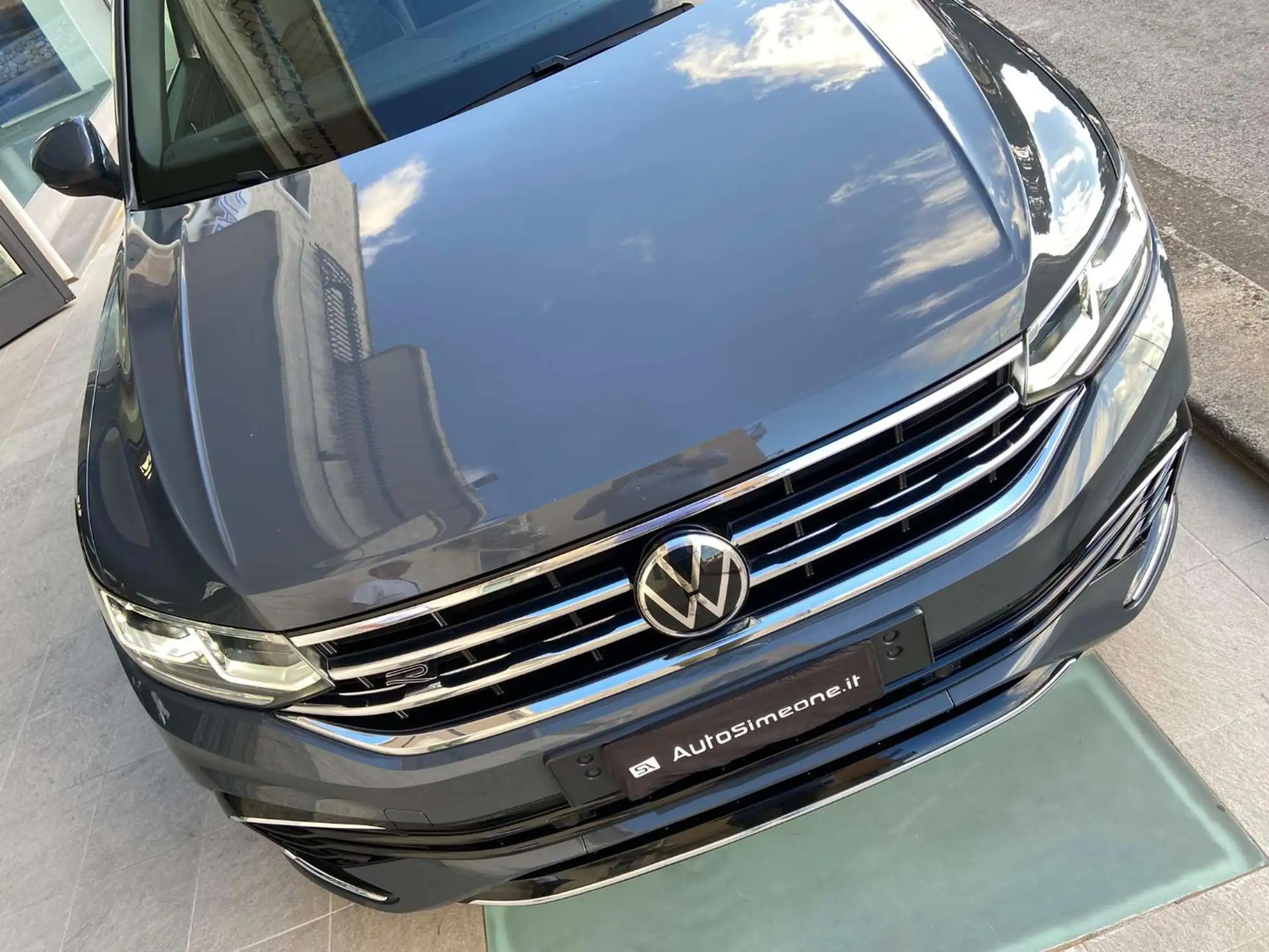 Volkswagen - Tiguan