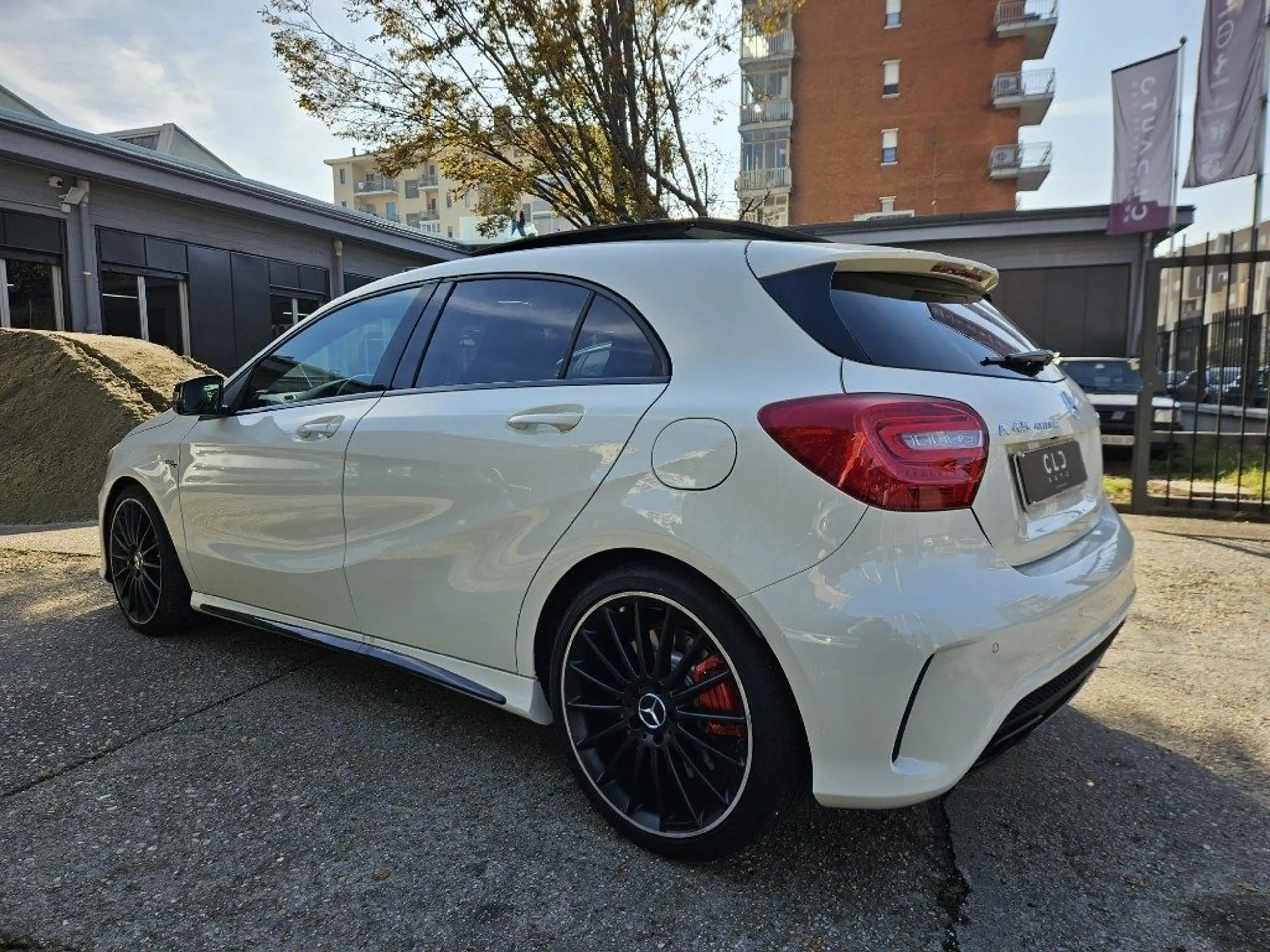 Mercedes-Benz - A 45 AMG