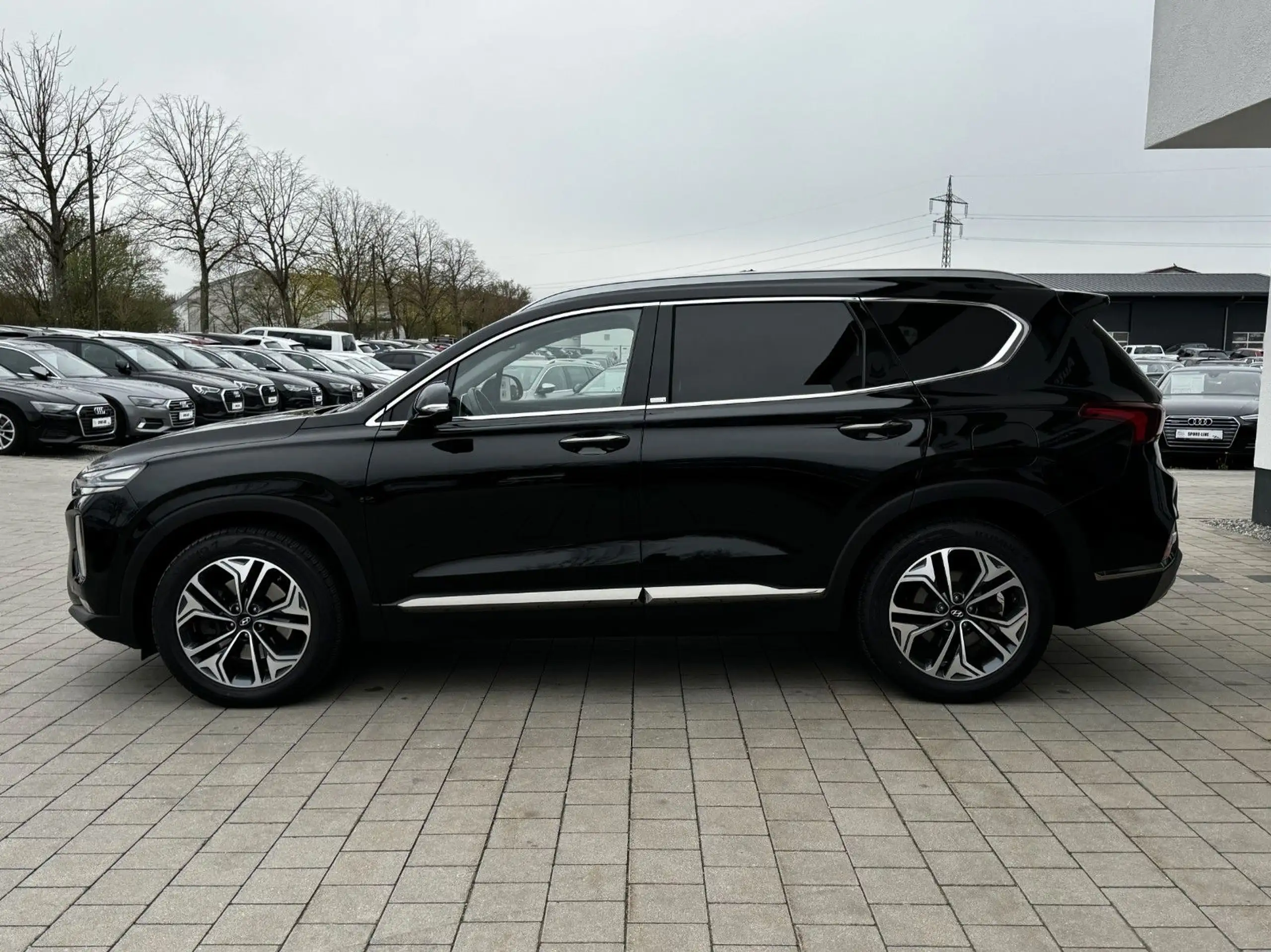 Hyundai - SANTA FE