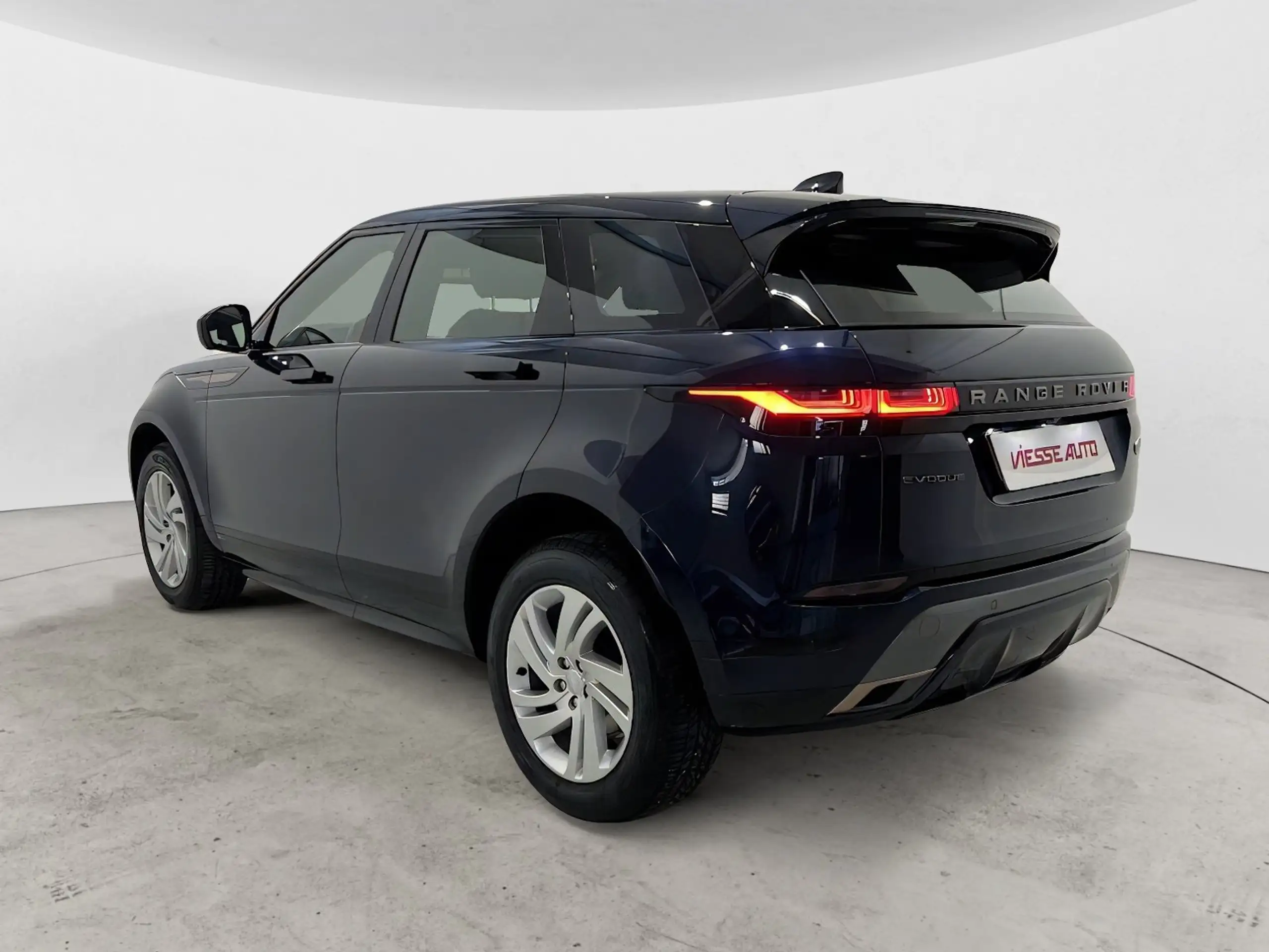 Land Rover - Range Rover Evoque