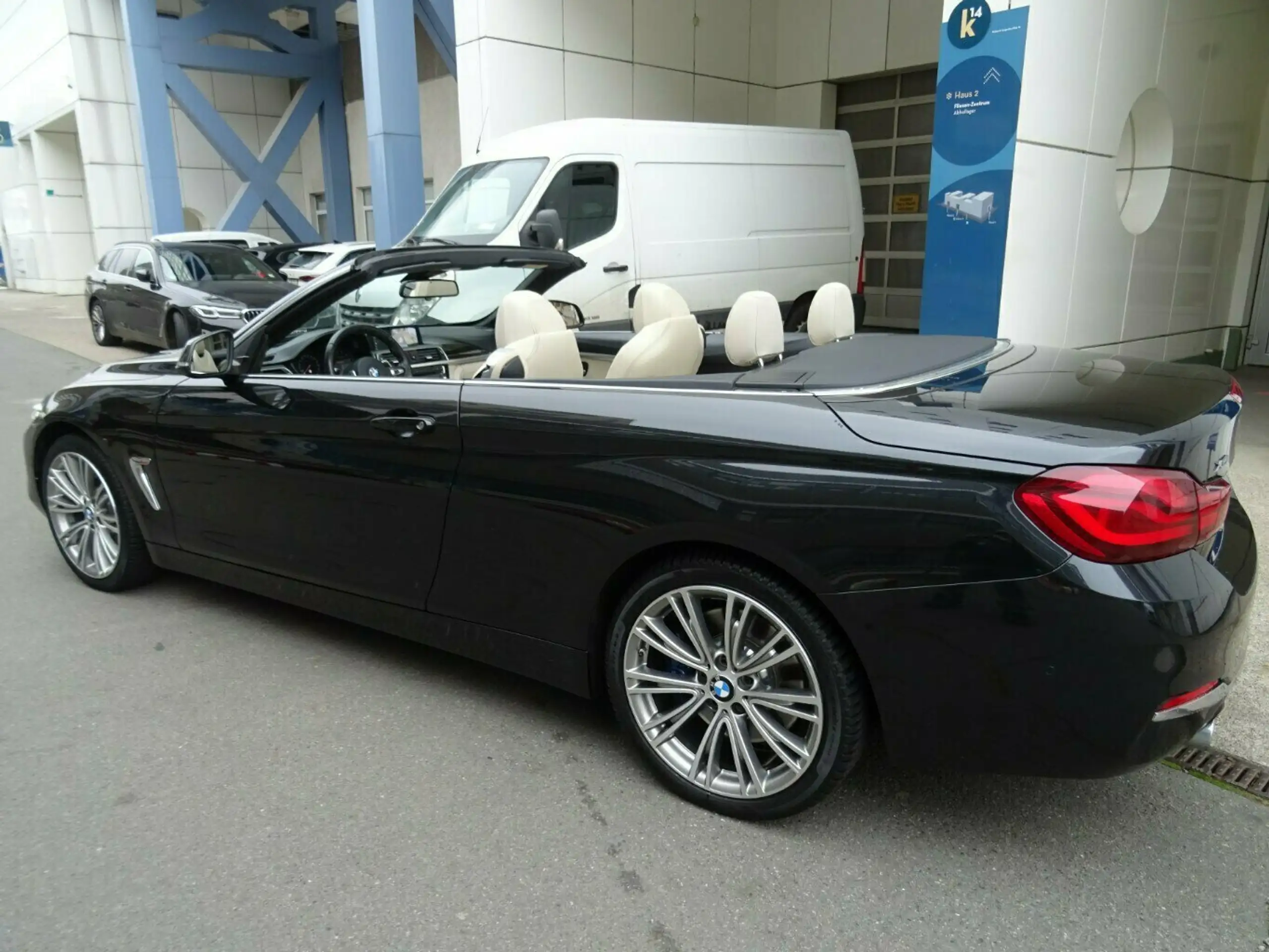 BMW - 440