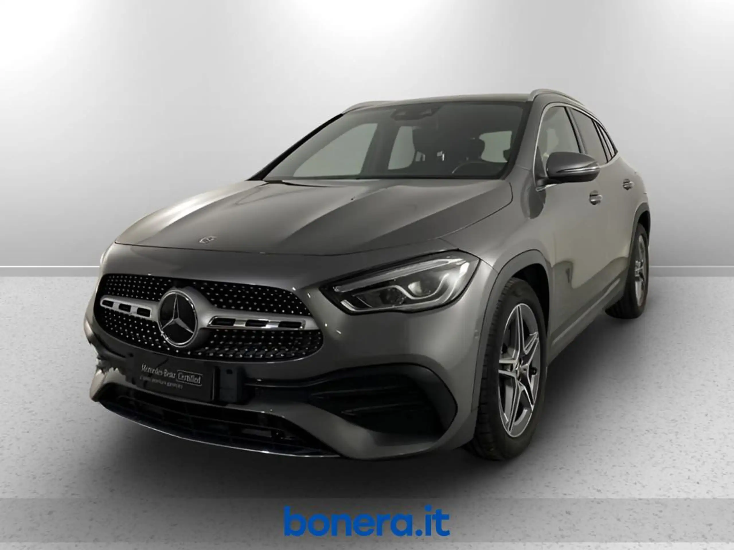 Mercedes-Benz GLA 200 2021