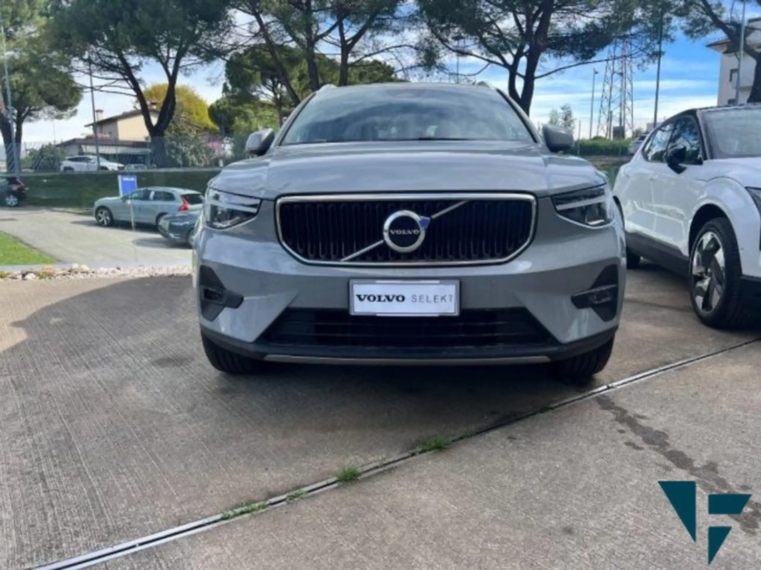 Volvo - XC40