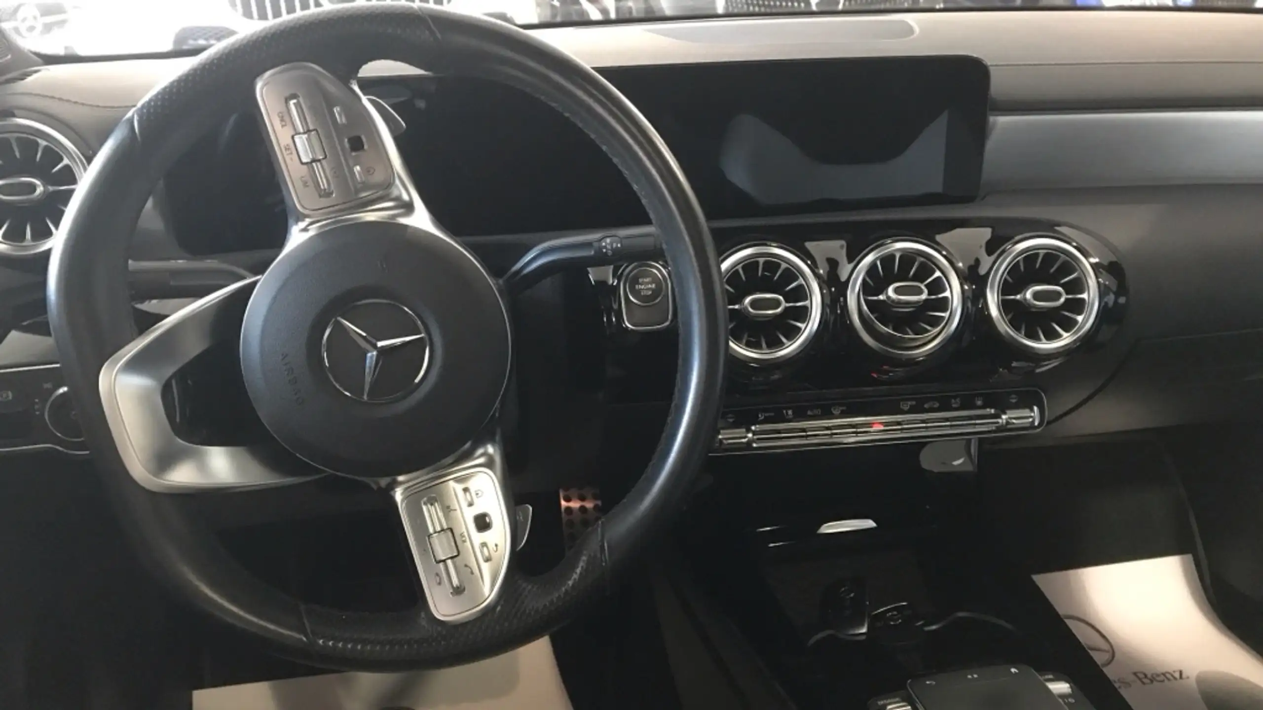 Mercedes-Benz - CLA 250