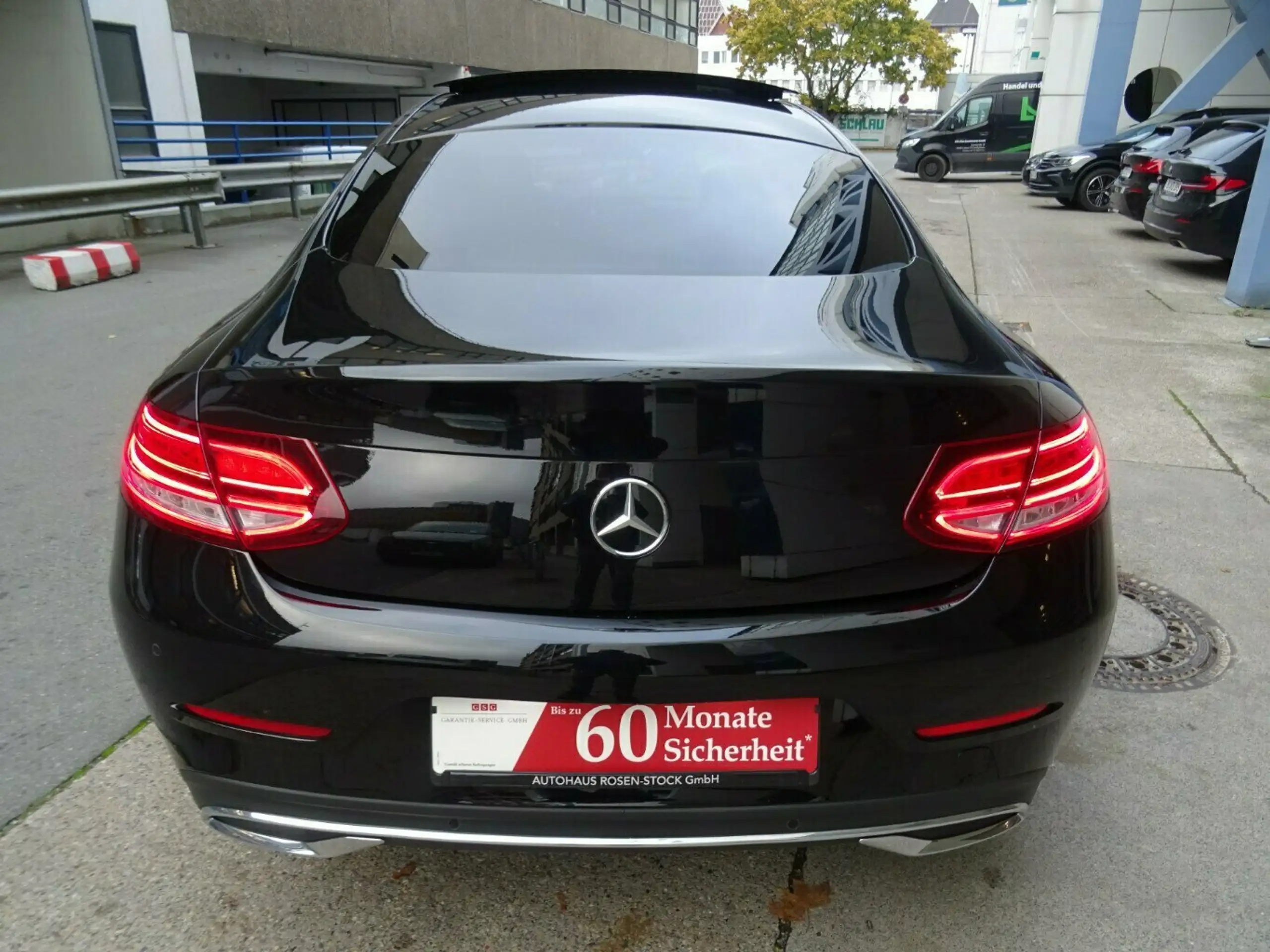 Mercedes-Benz - C 220