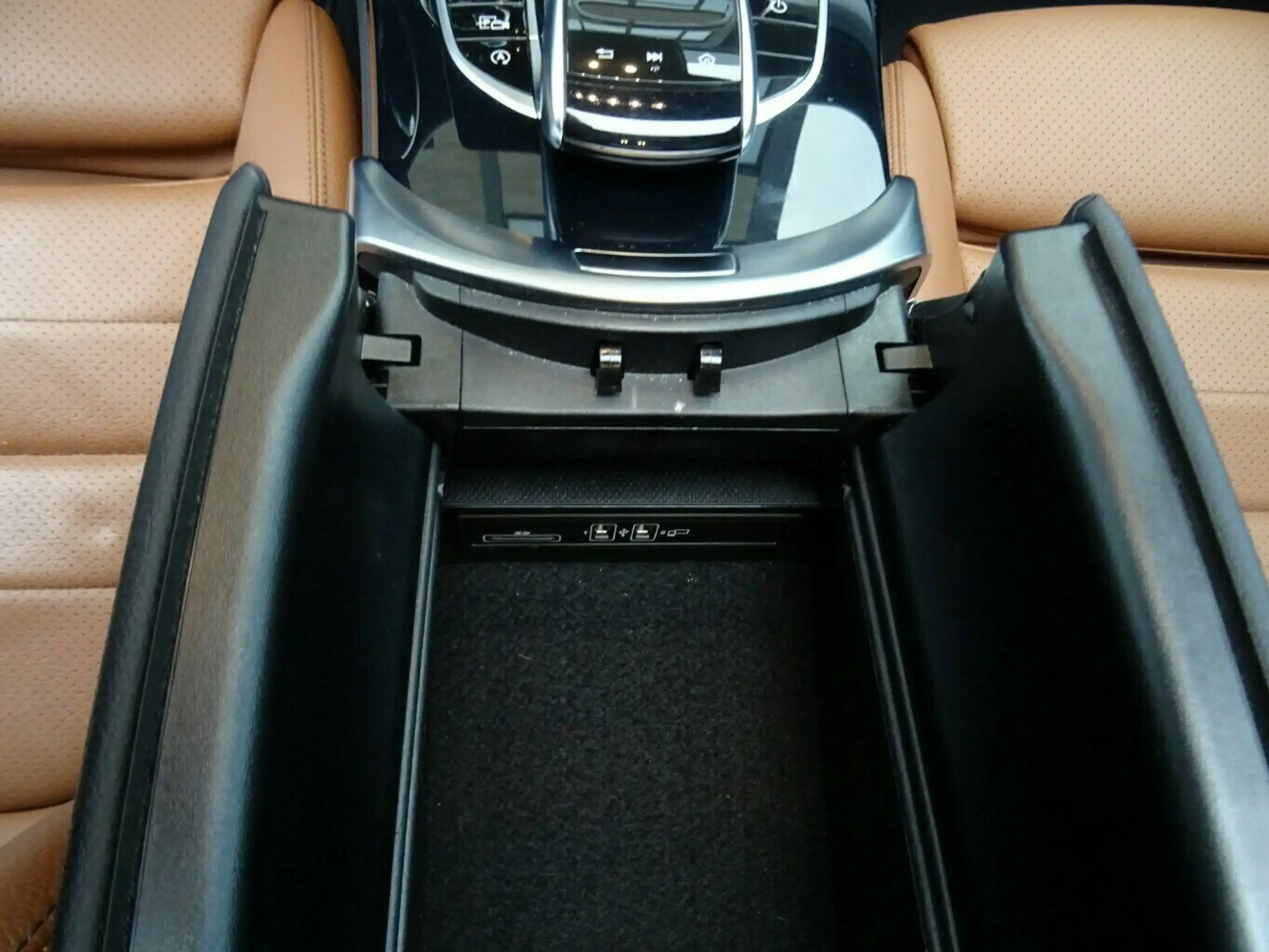 Mercedes-Benz - C 220