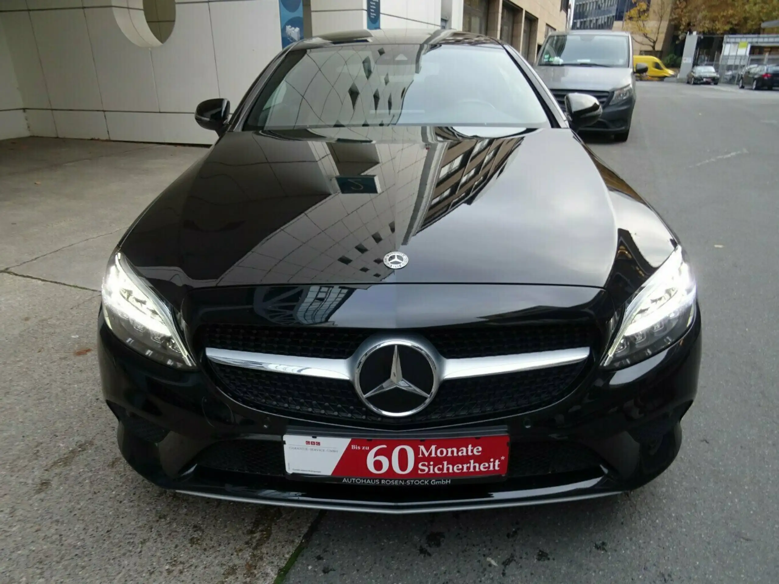 Mercedes-Benz - C 220