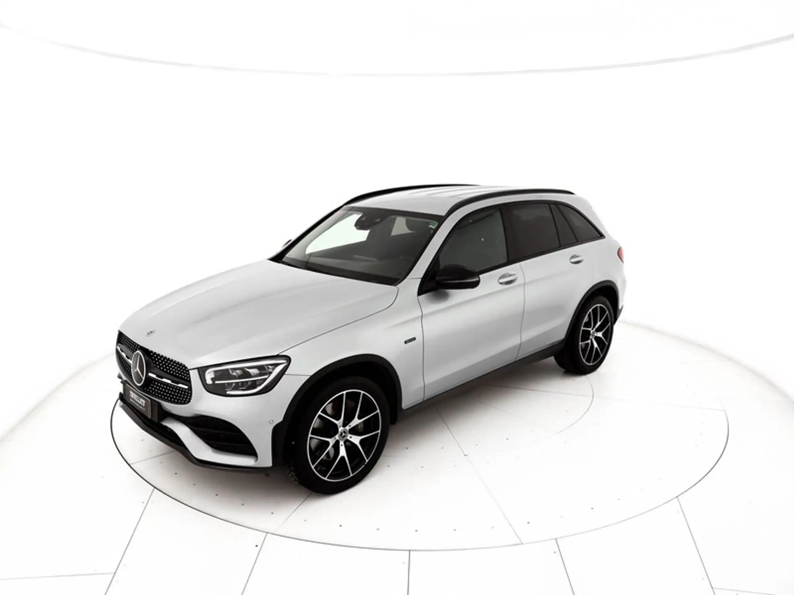 Mercedes-Benz - GLC 300