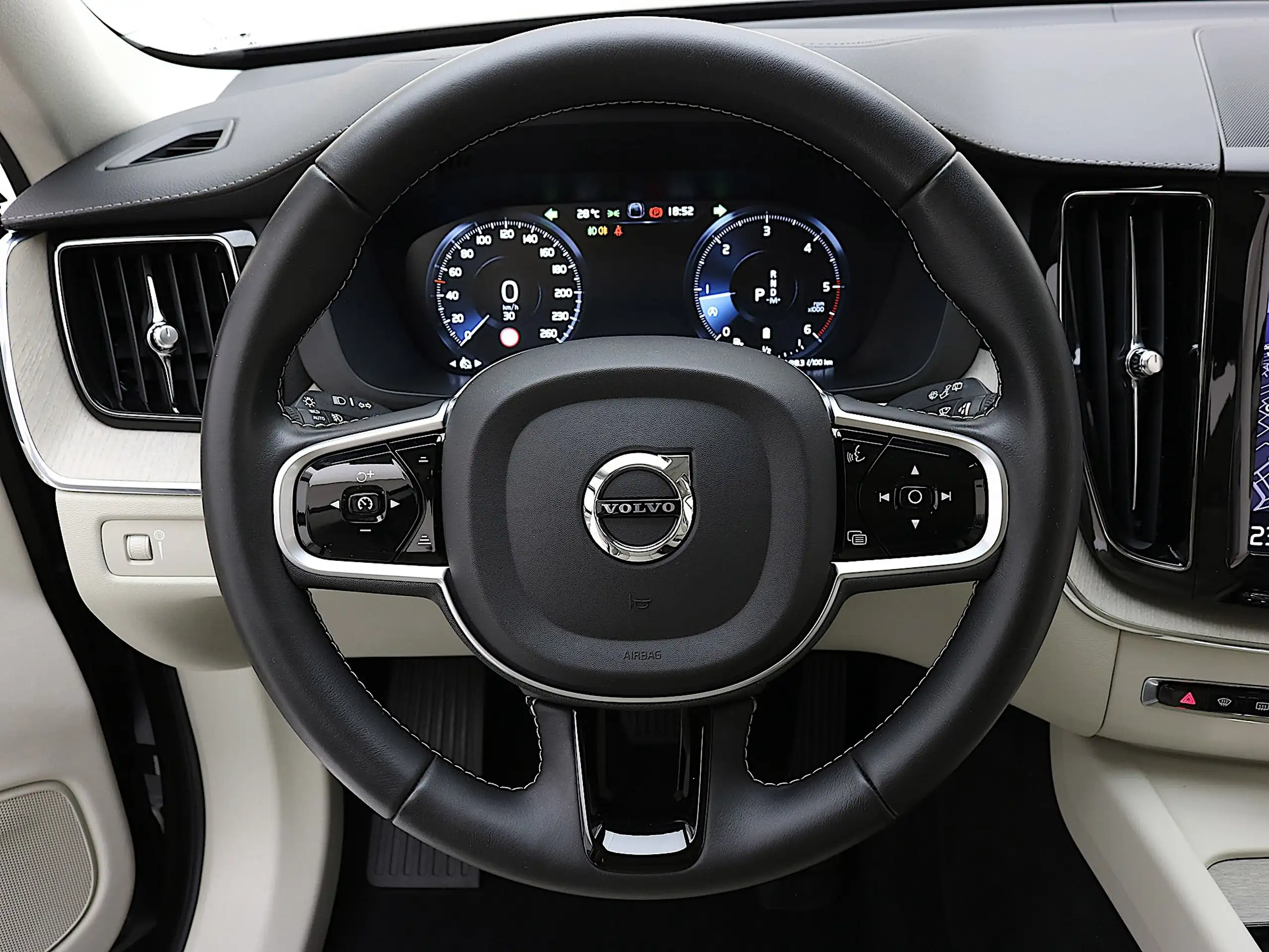 Volvo - XC60