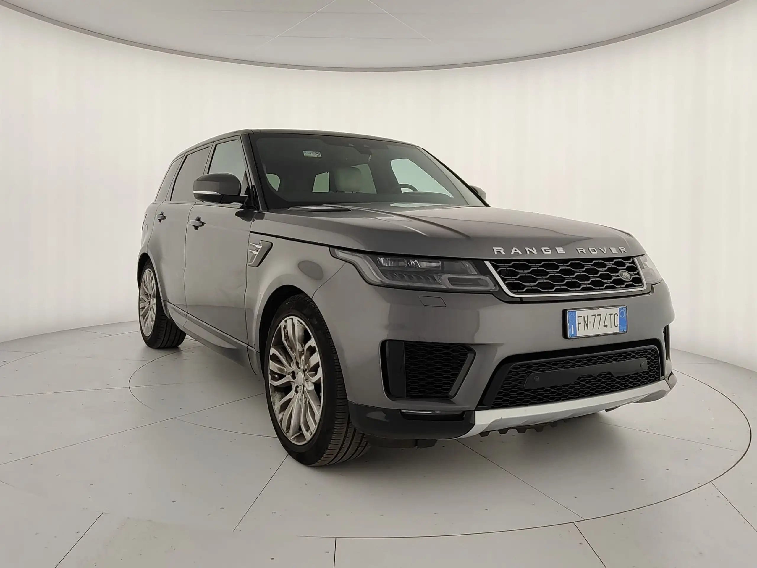 Land Rover - Range Rover Sport