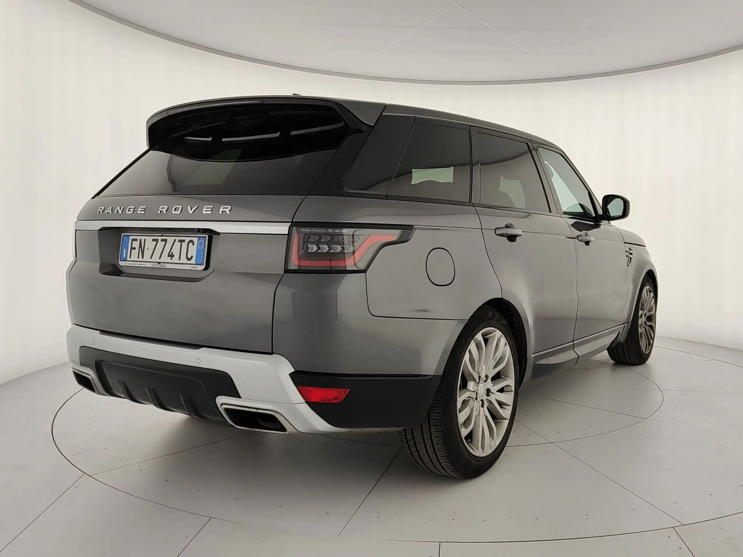 Land Rover - Range Rover Sport