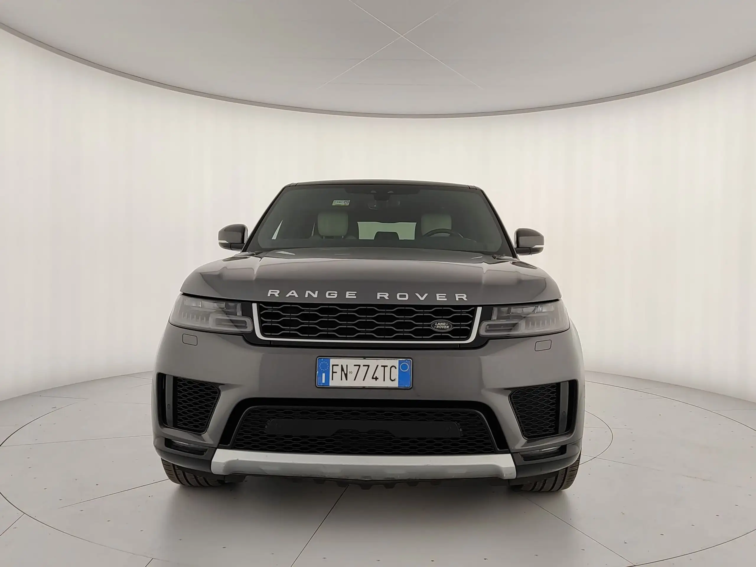 Land Rover - Range Rover Sport