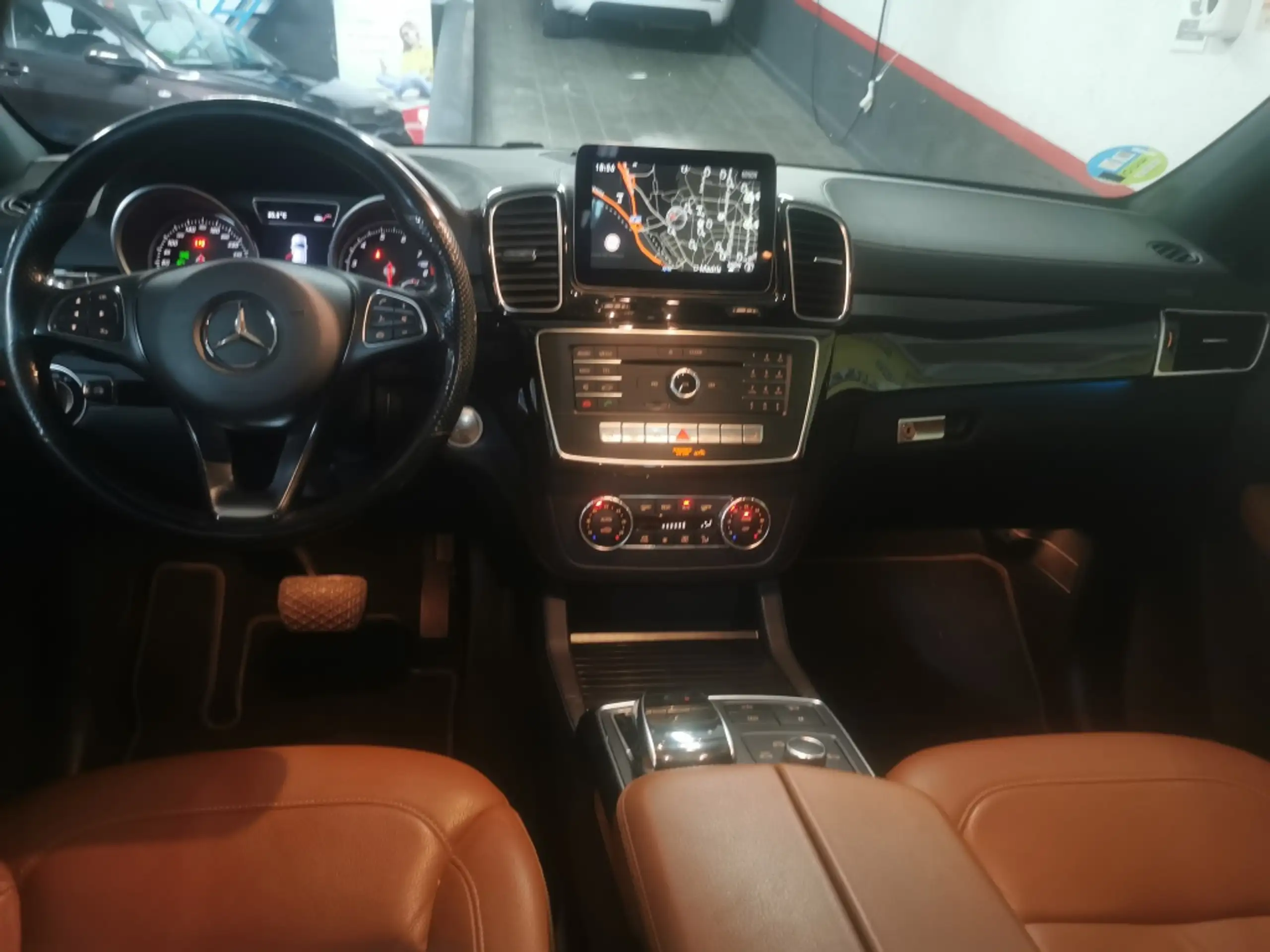 Mercedes-Benz - GLE 500