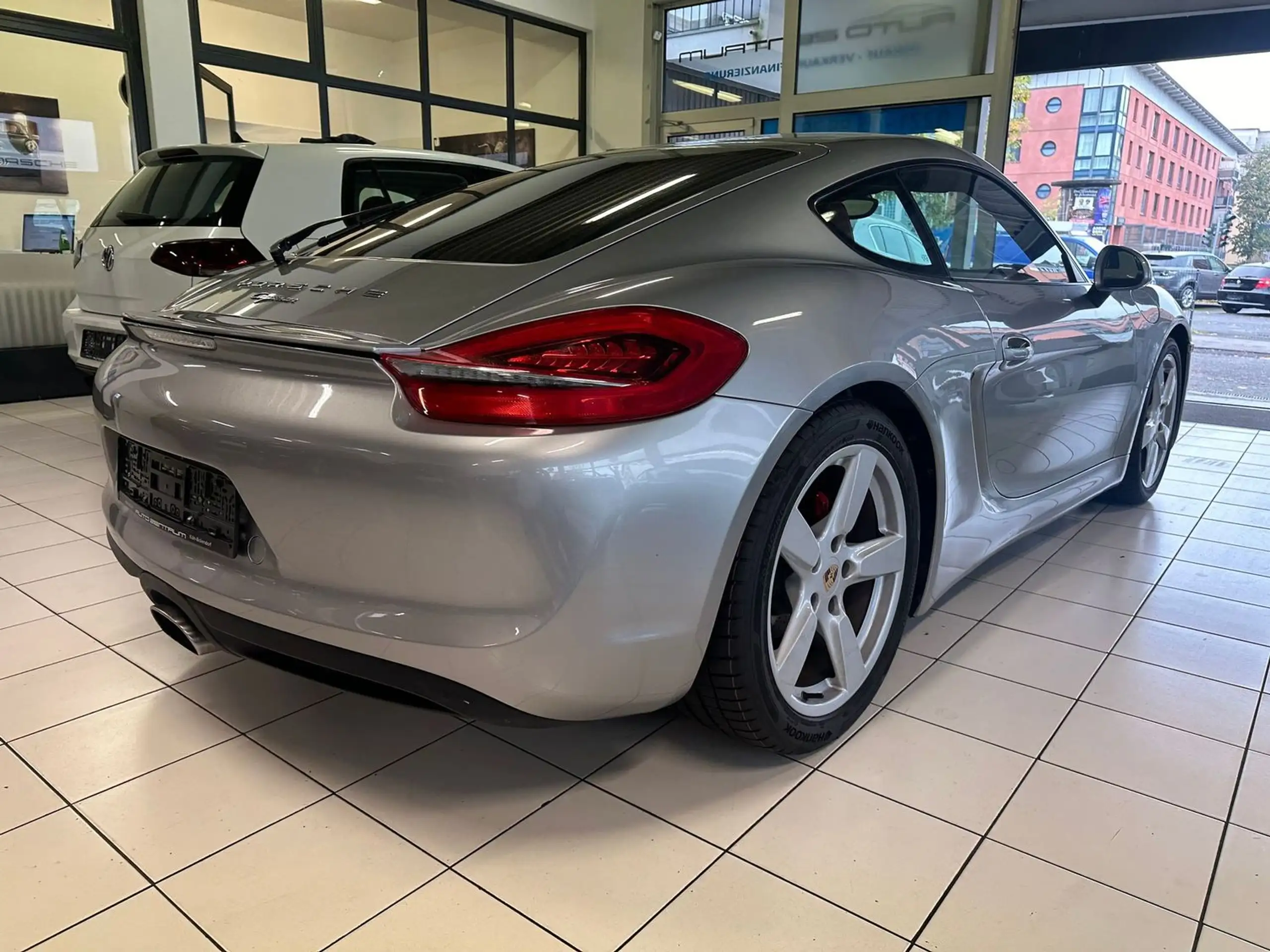 Porsche - Cayman