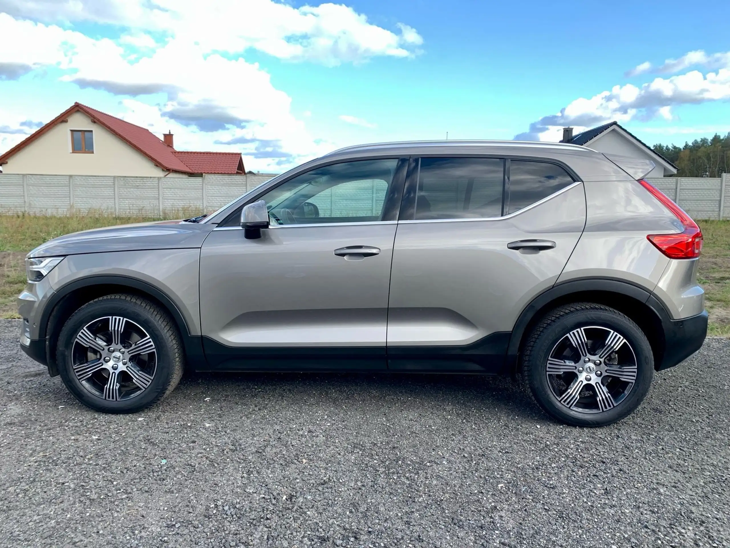 Volvo - XC40