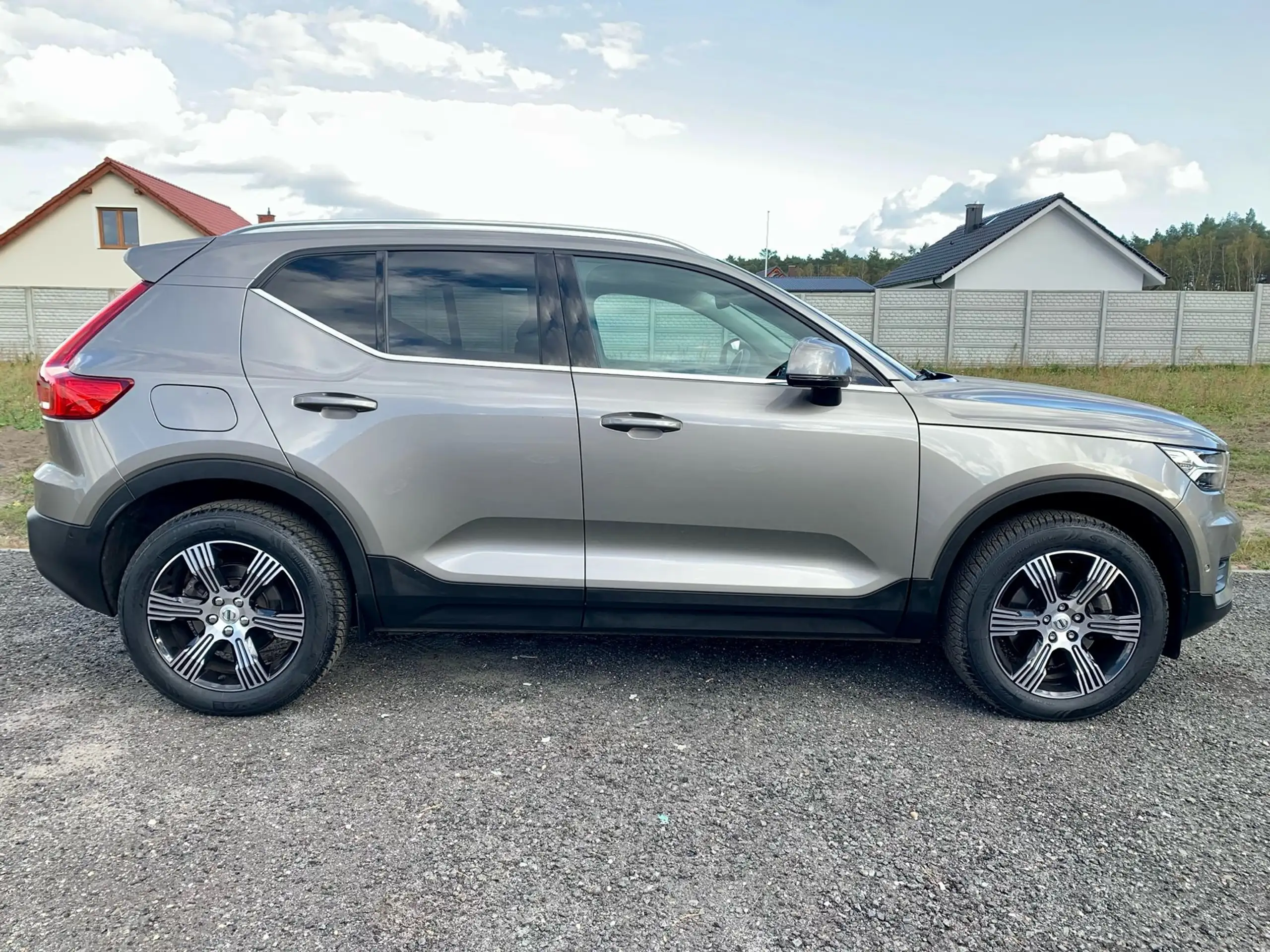 Volvo - XC40