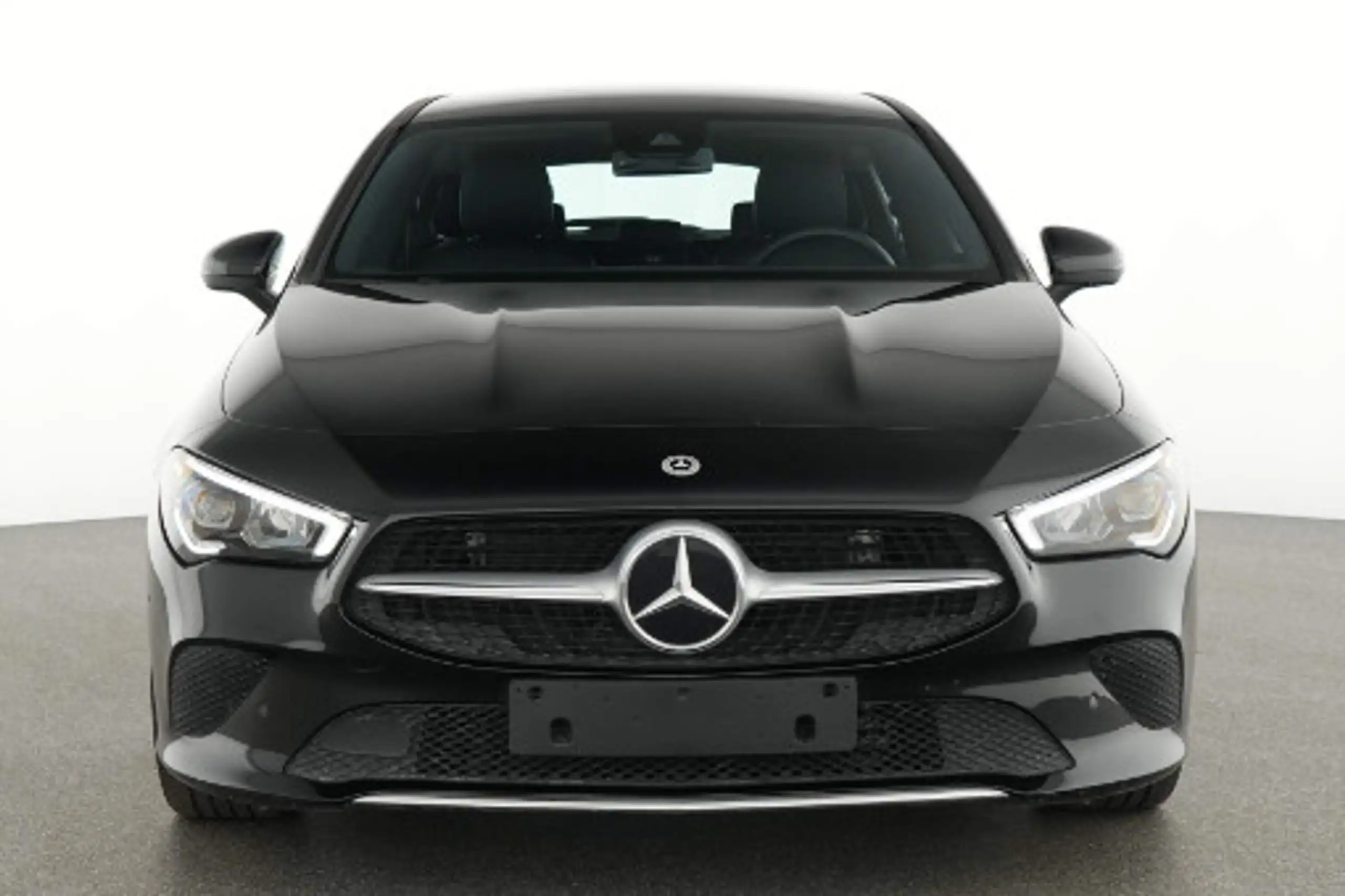 Mercedes-Benz - CLA 180