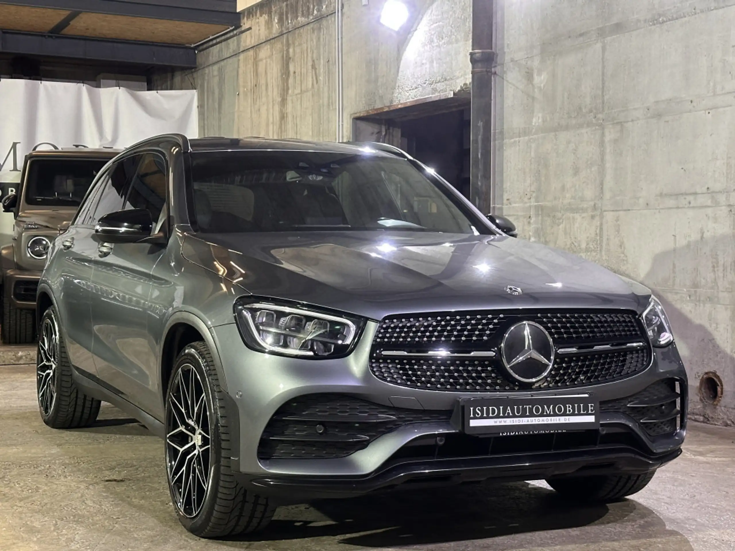 Mercedes-Benz - GLC 200