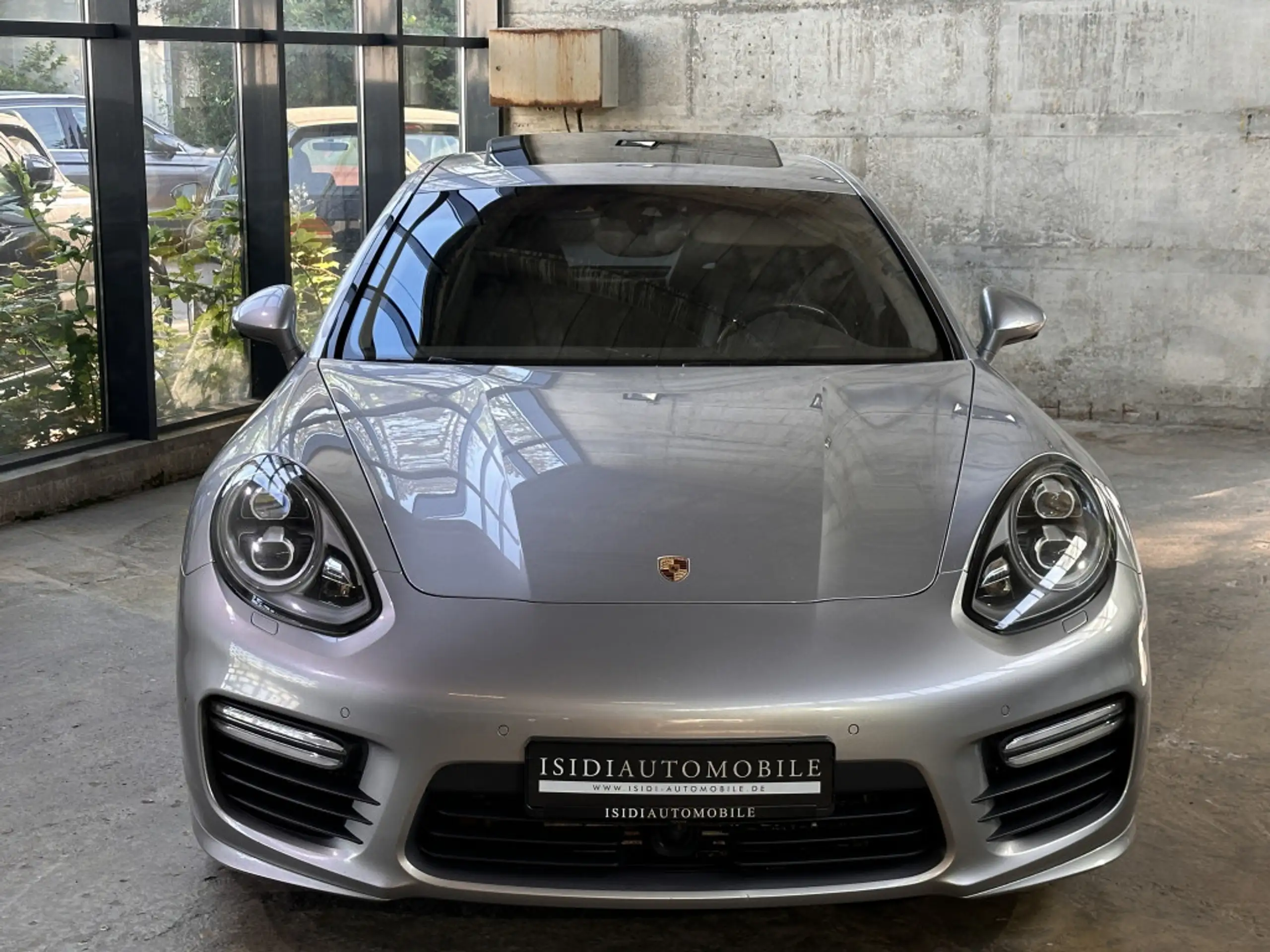 Porsche - Panamera