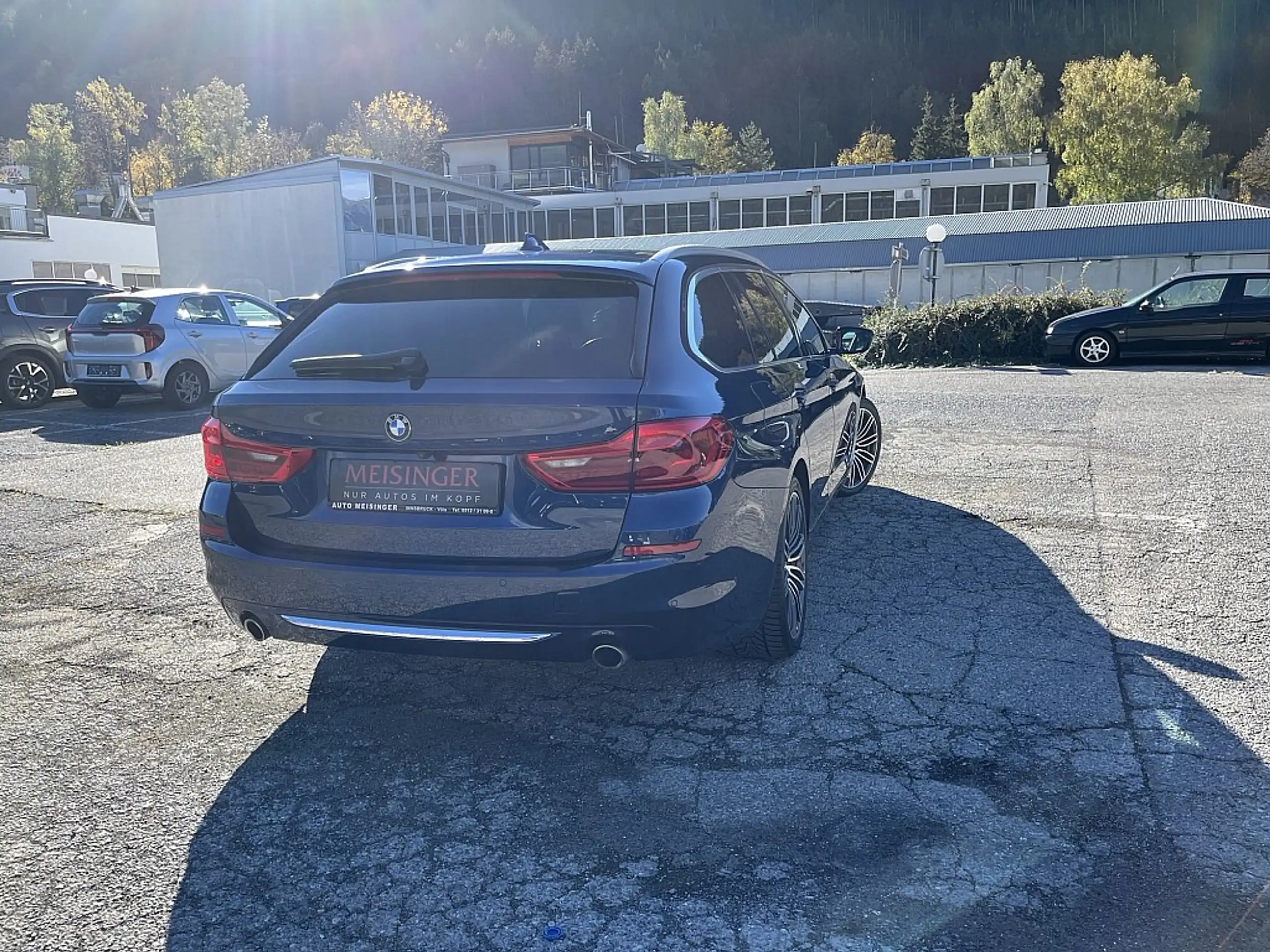 BMW - 530