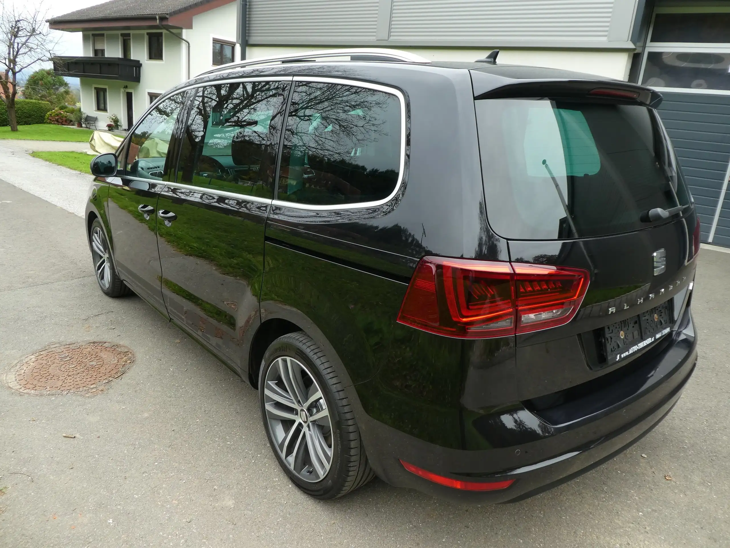 SEAT - Alhambra