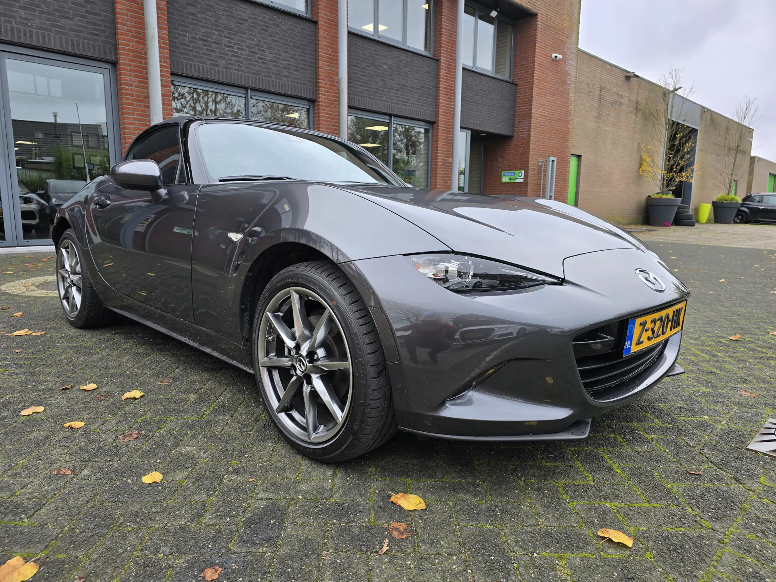 Mazda - MX-5