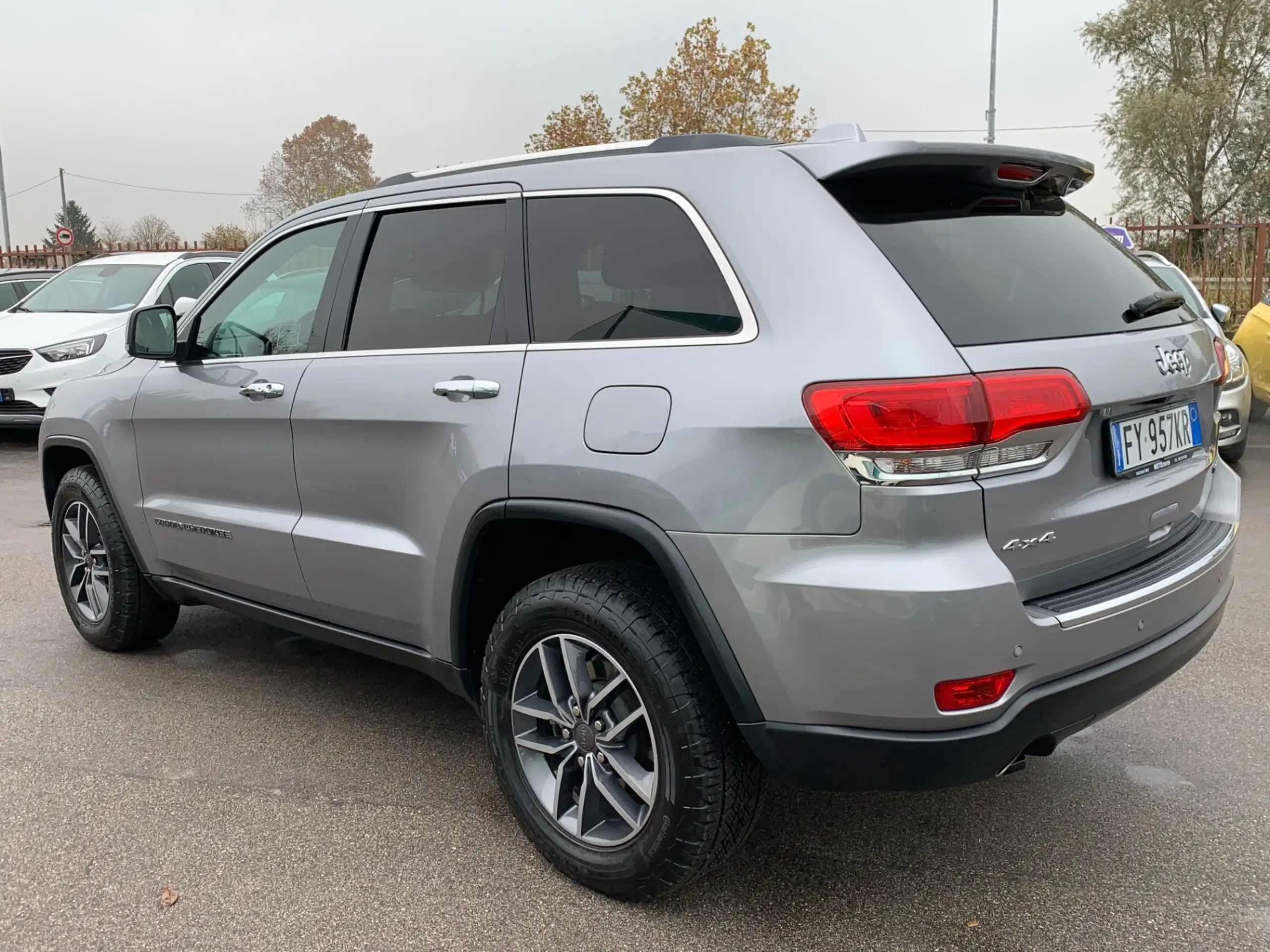 Jeep - Grand Cherokee