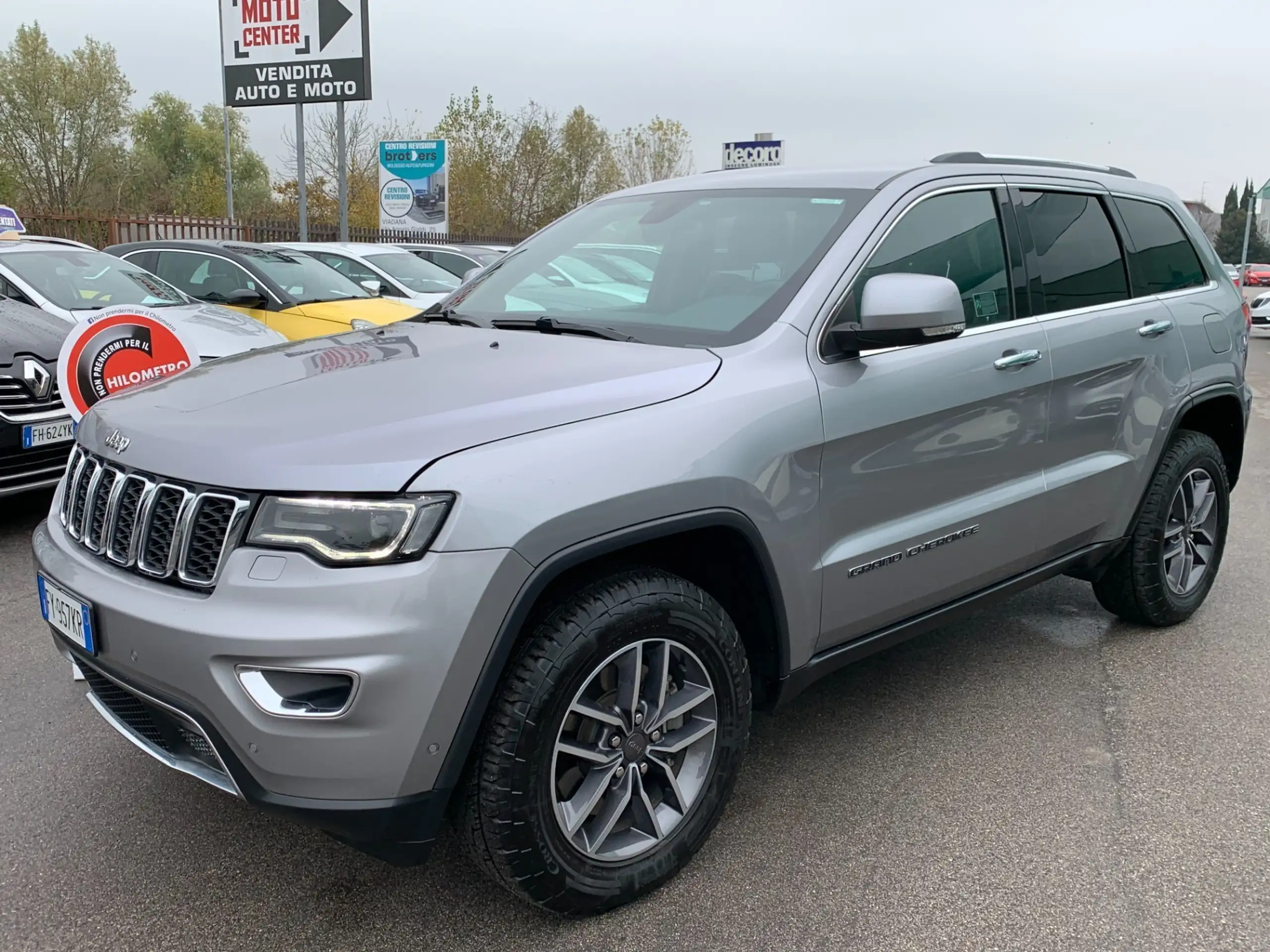 Jeep - Grand Cherokee