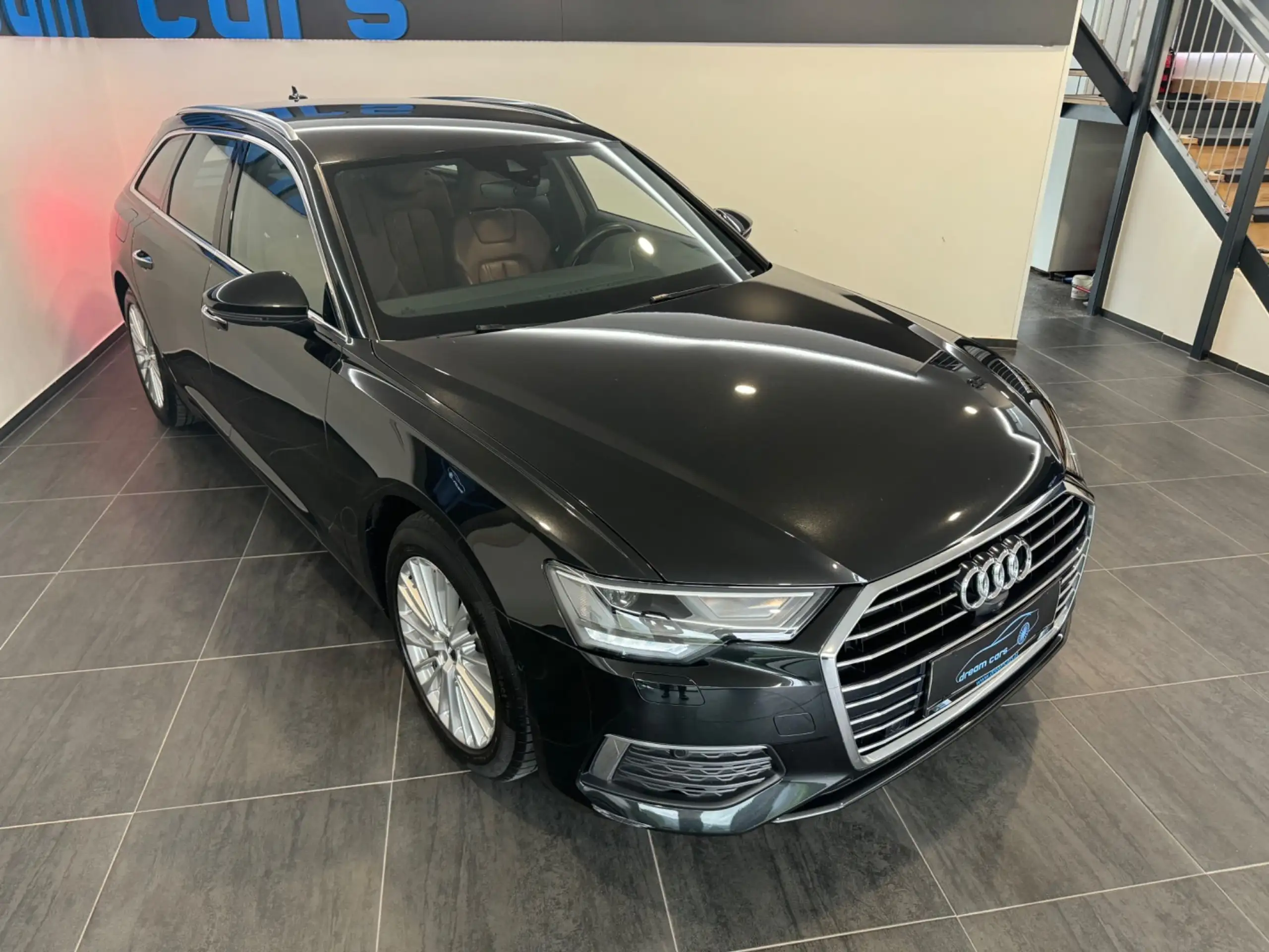 Audi - A6