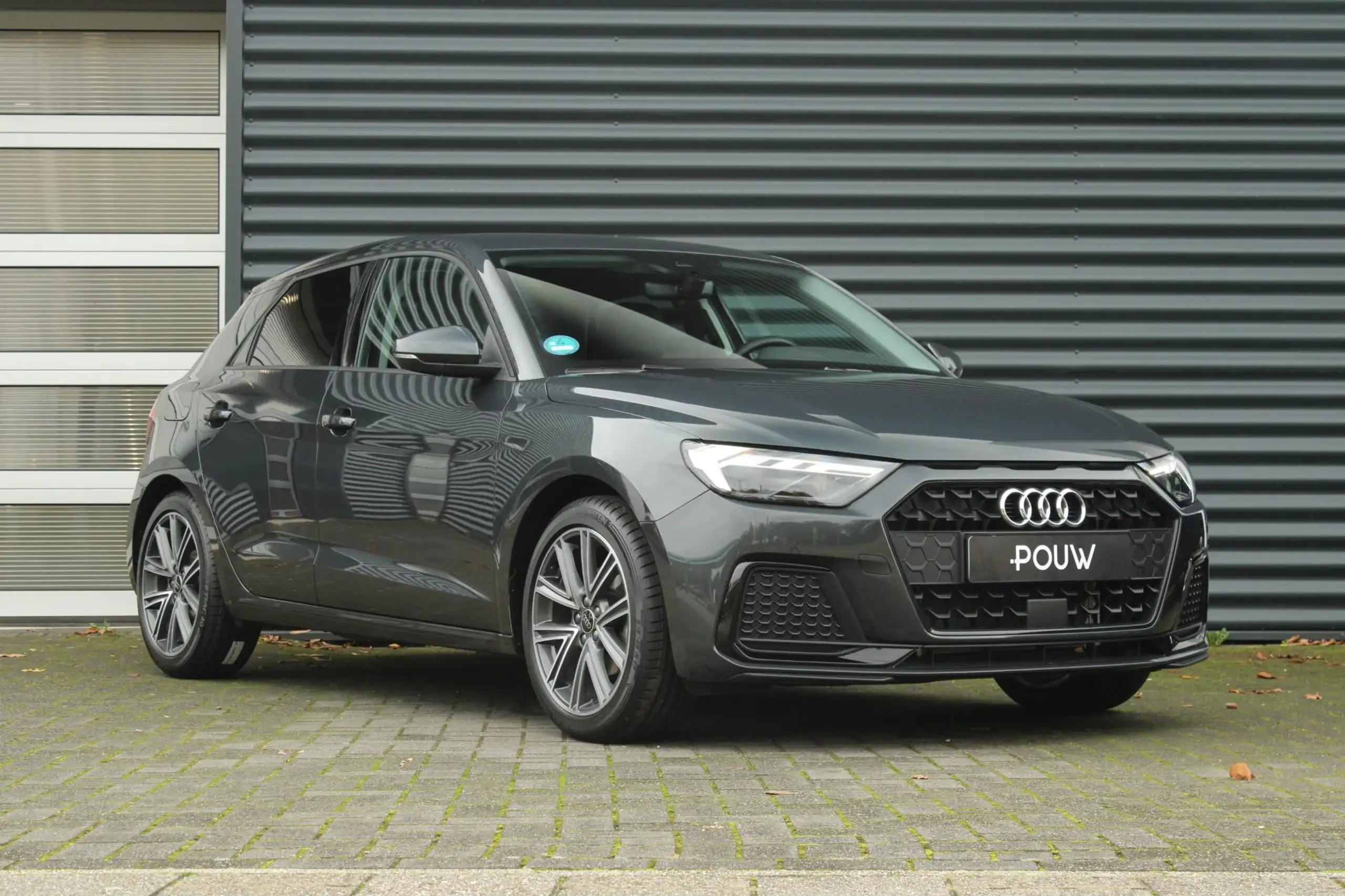 Audi - A1