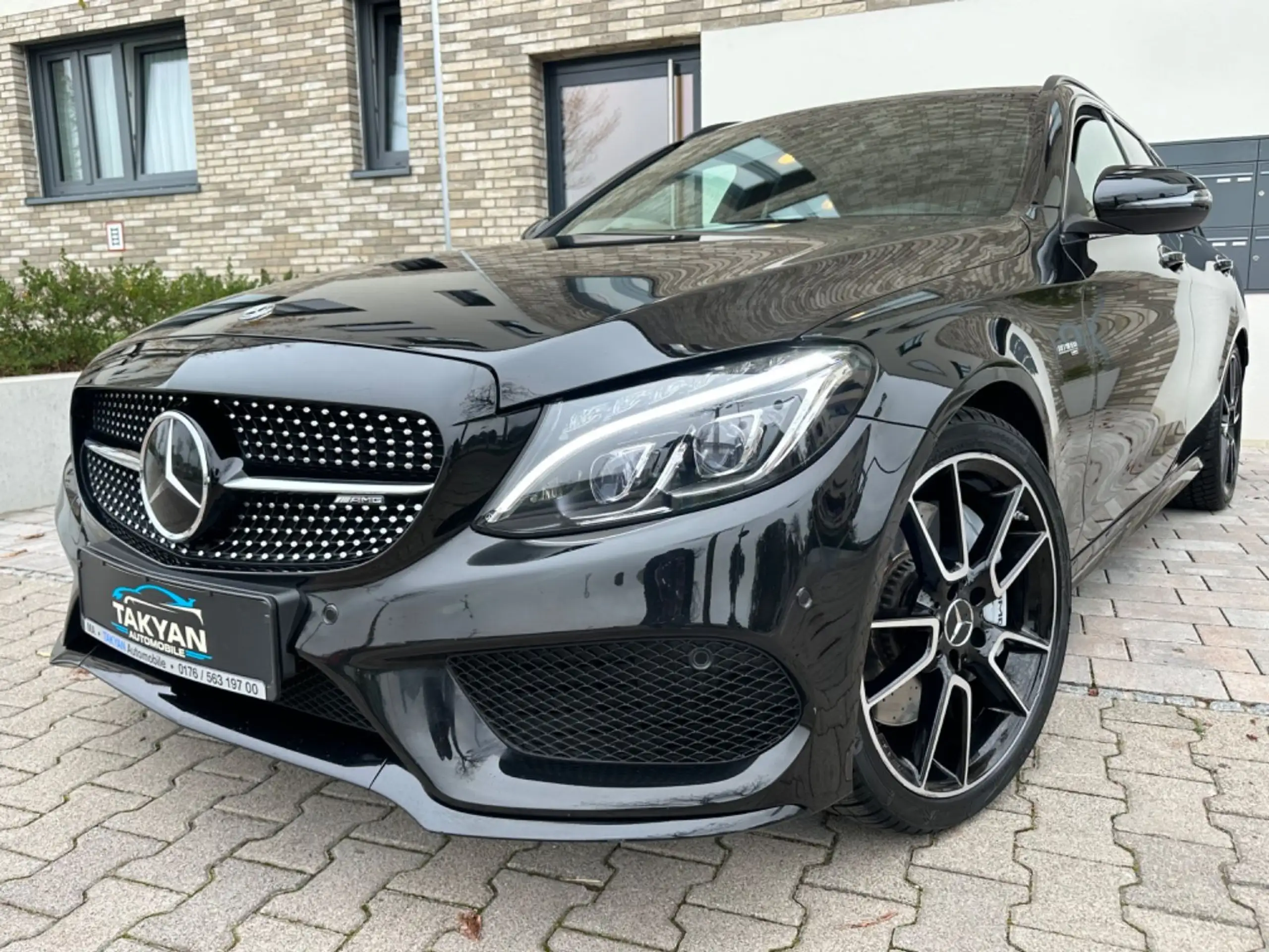 Mercedes-Benz - C 43 AMG