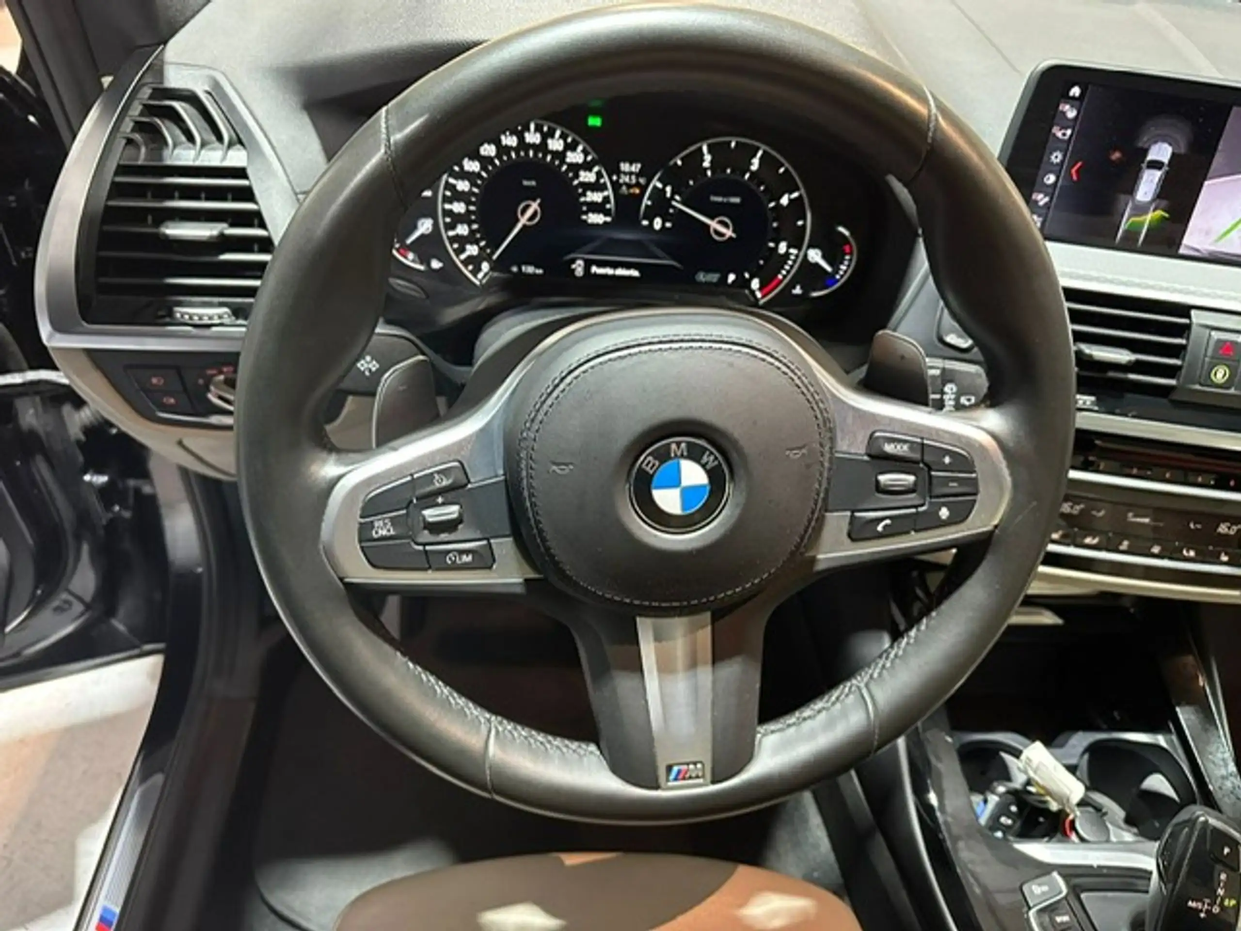 BMW - X3