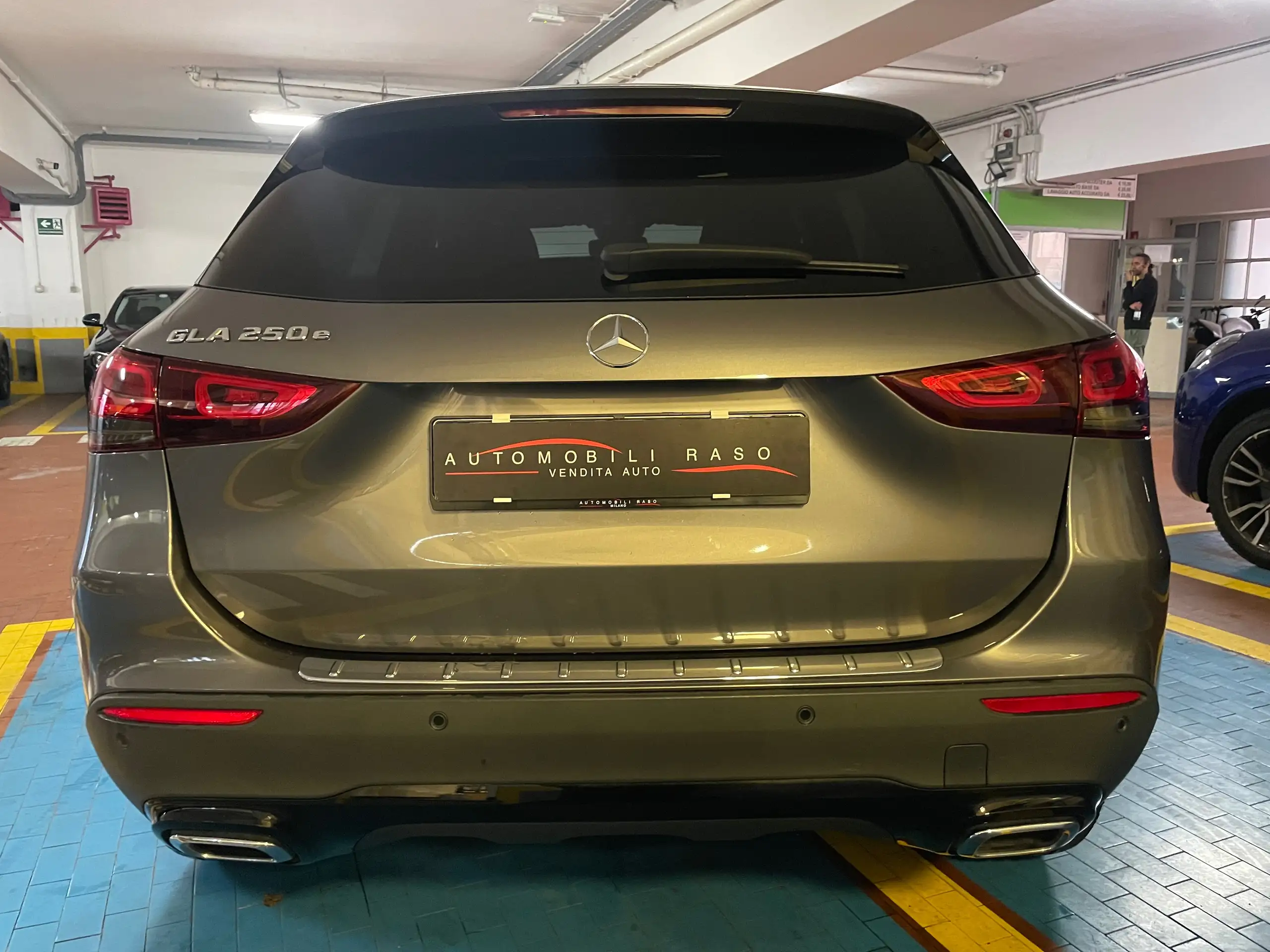 Mercedes-Benz - GLA 250