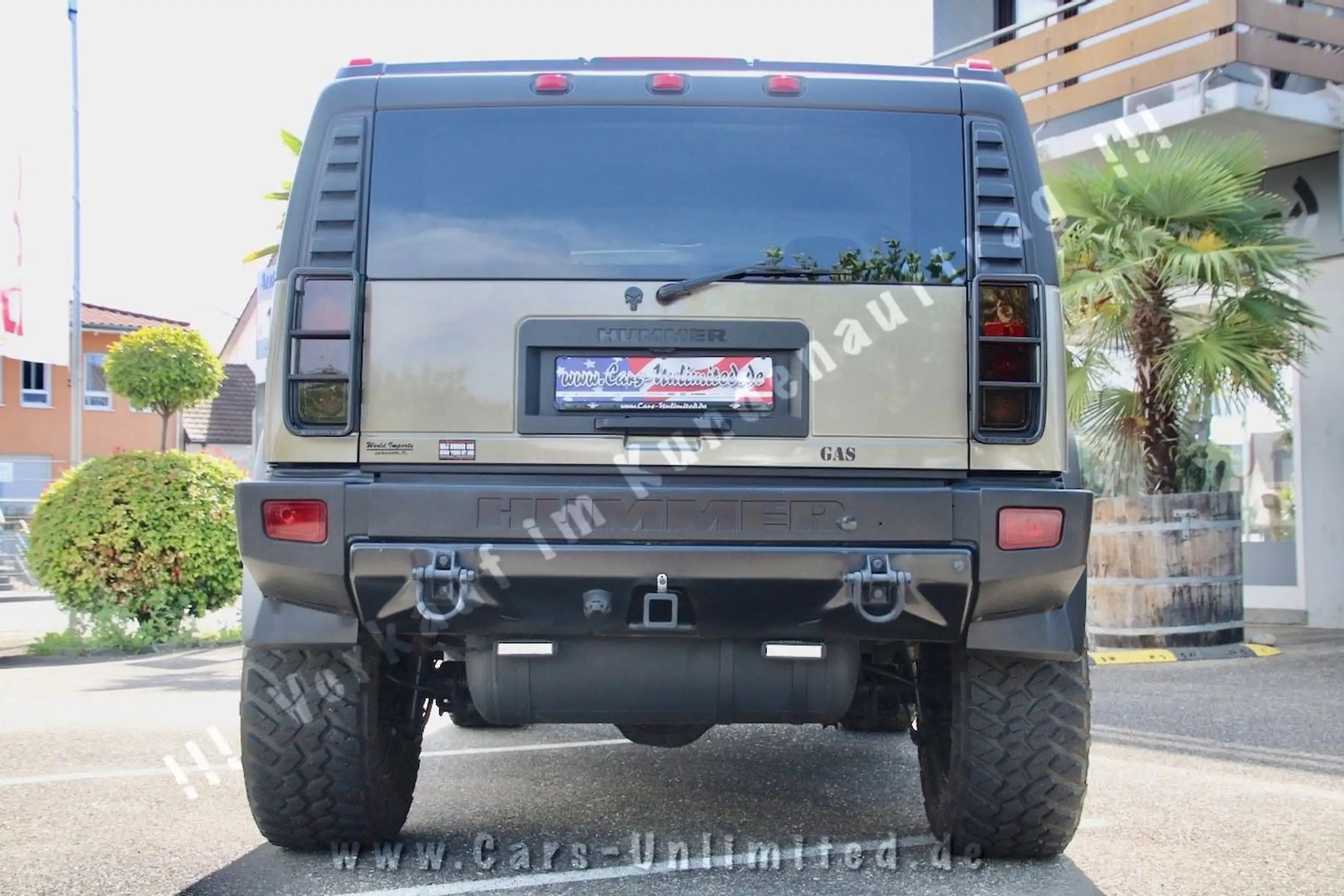 HUMMER - H2