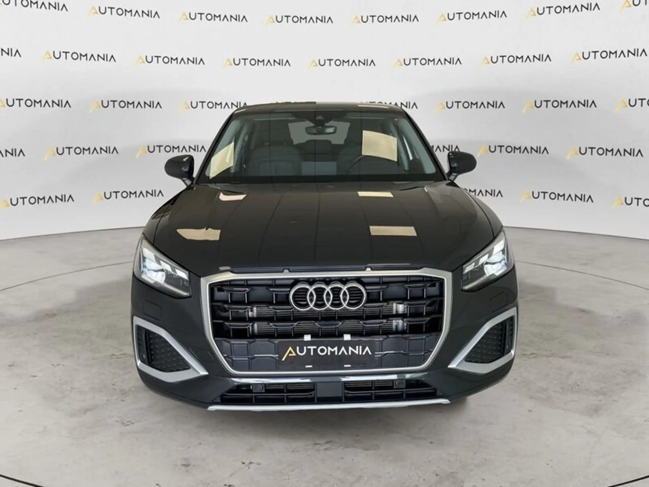 Audi - Q2