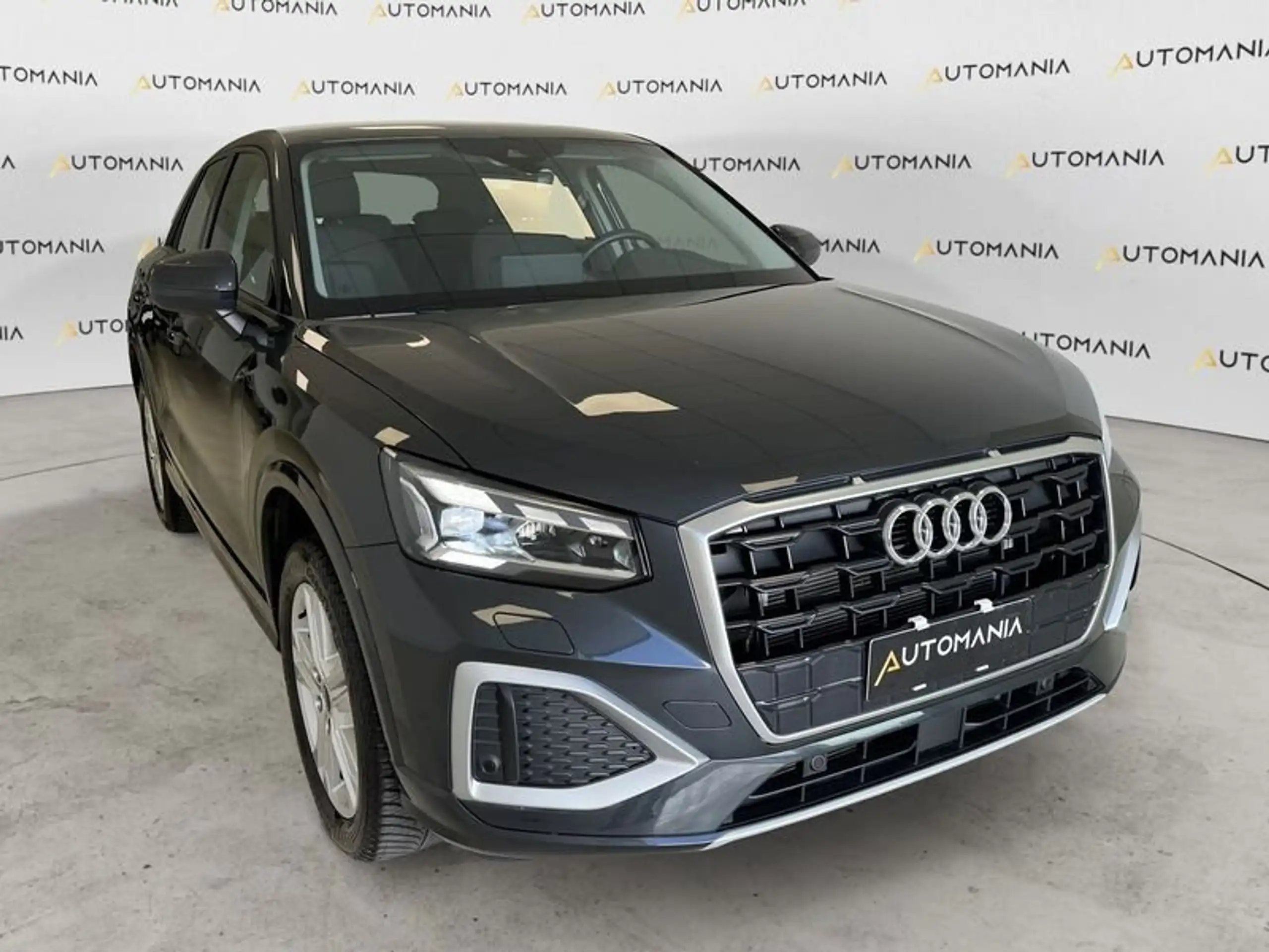 Audi - Q2