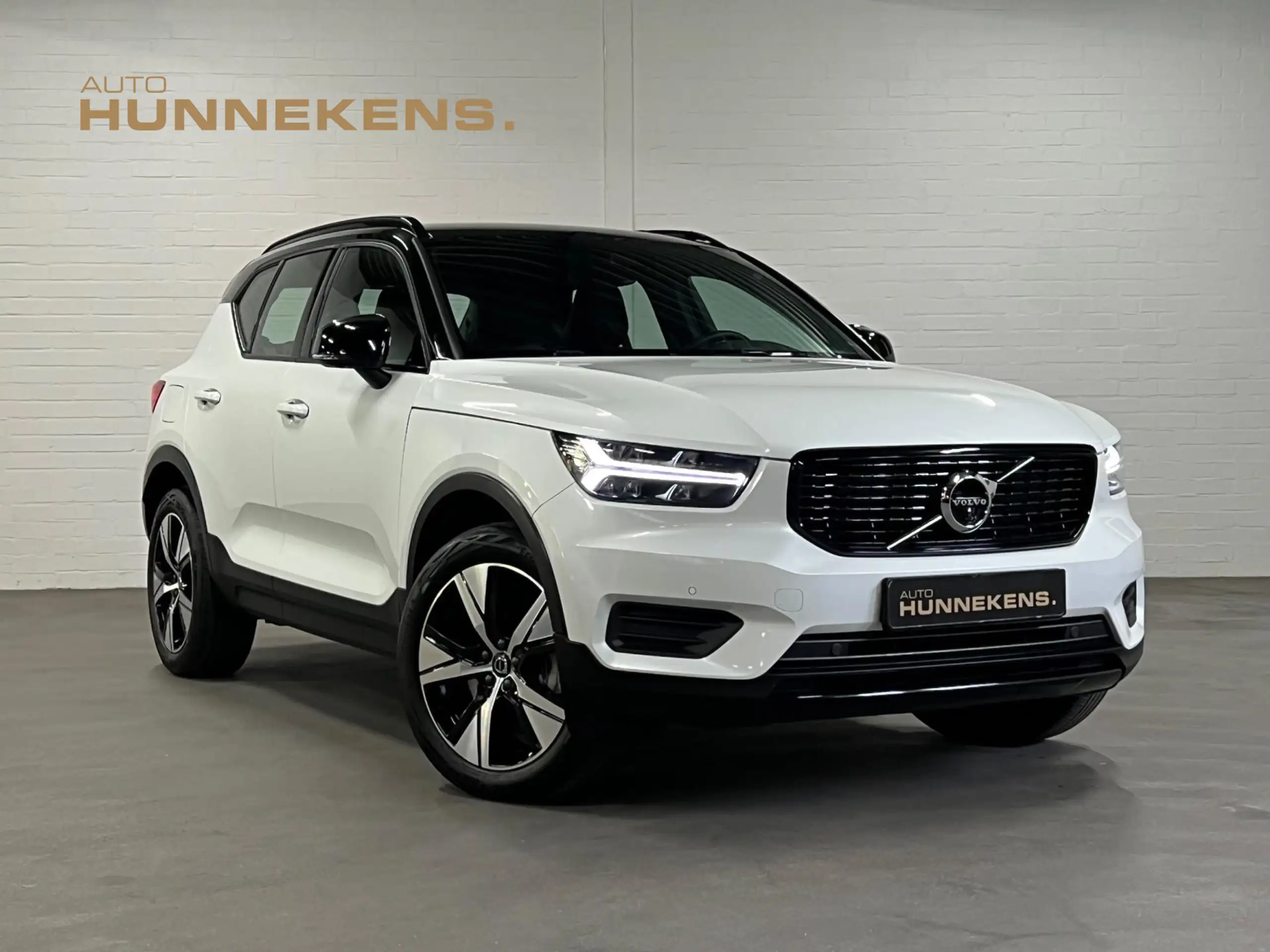 Volvo - XC40