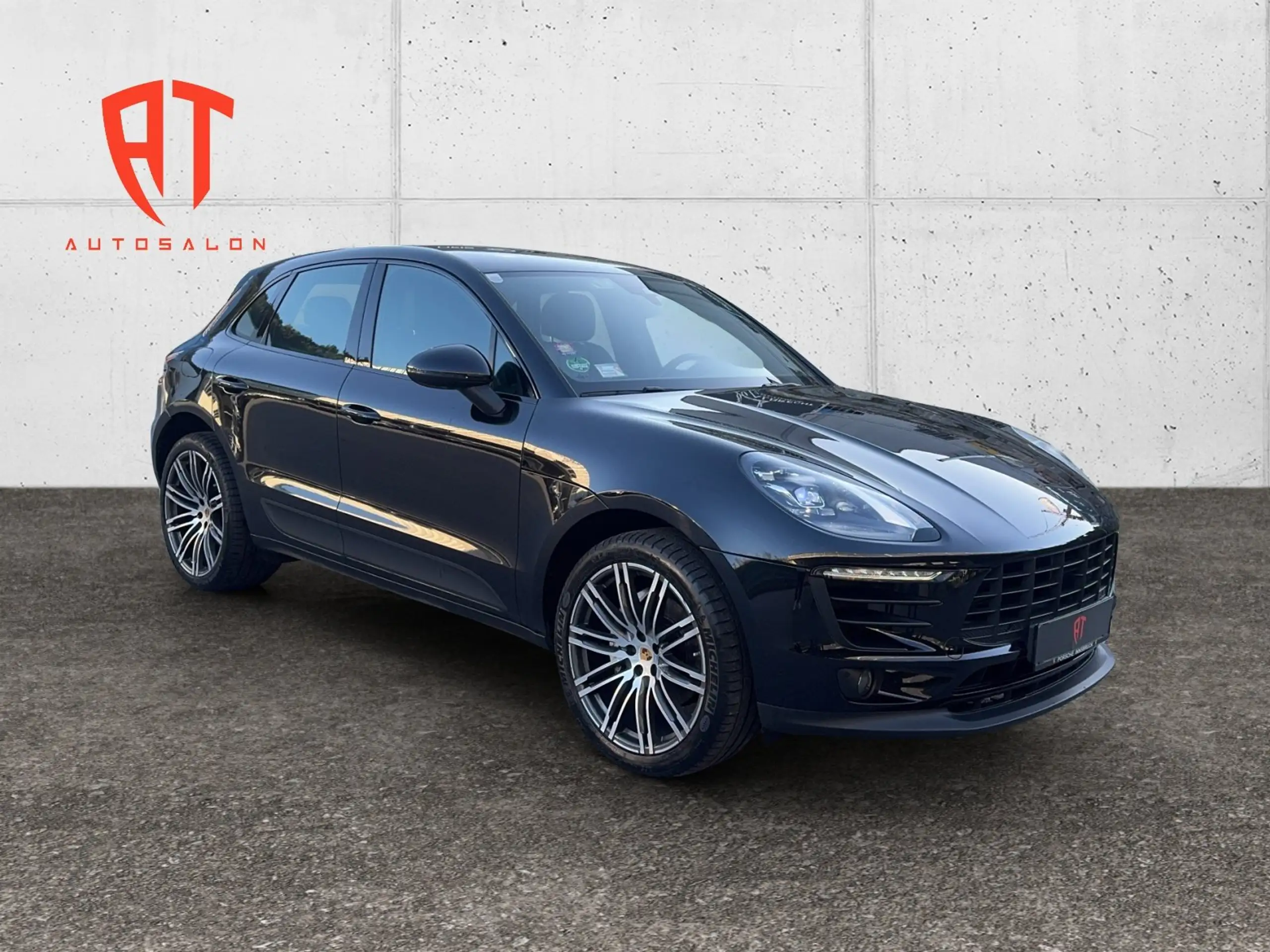 Porsche - Macan