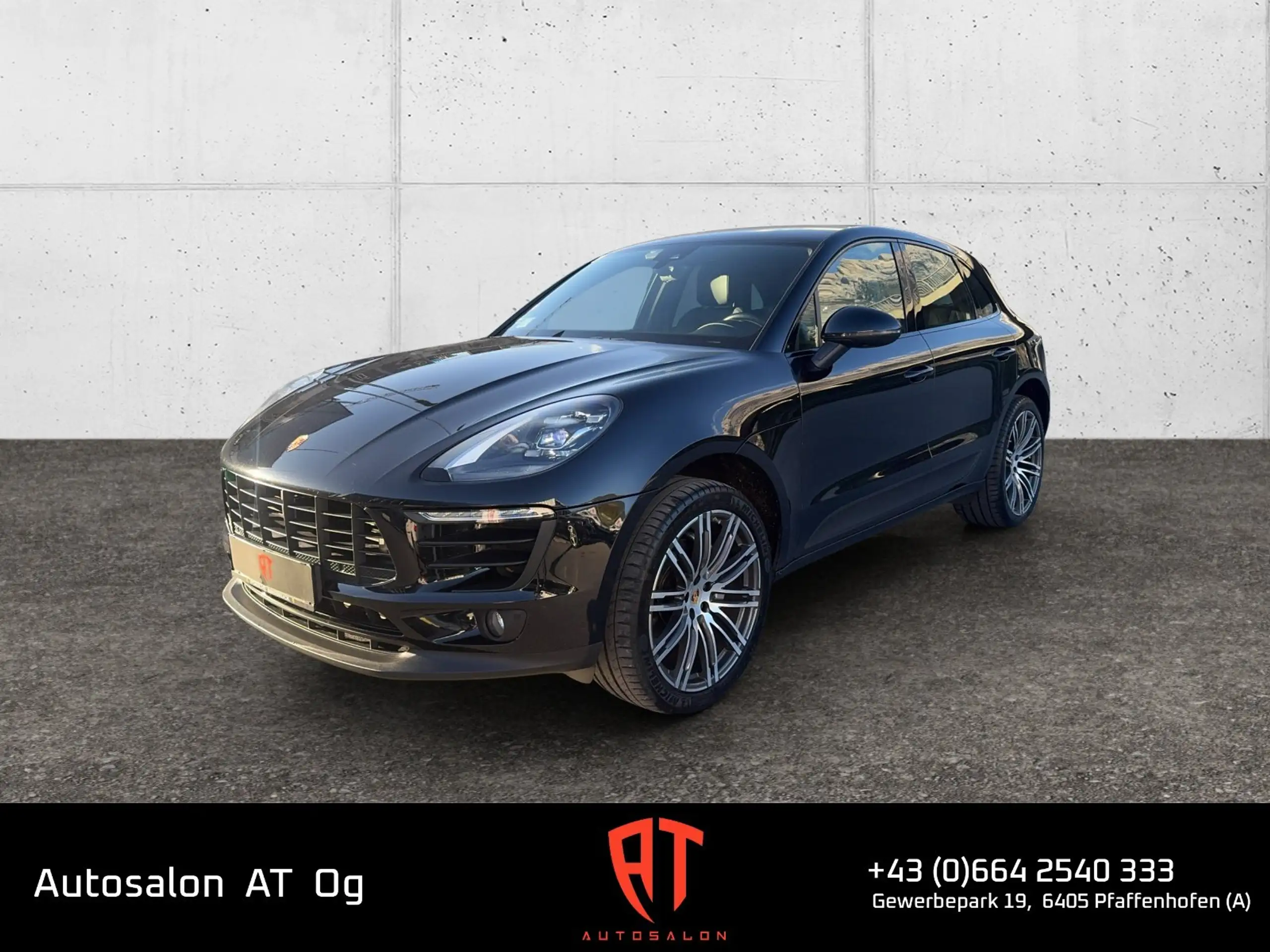 Porsche - Macan