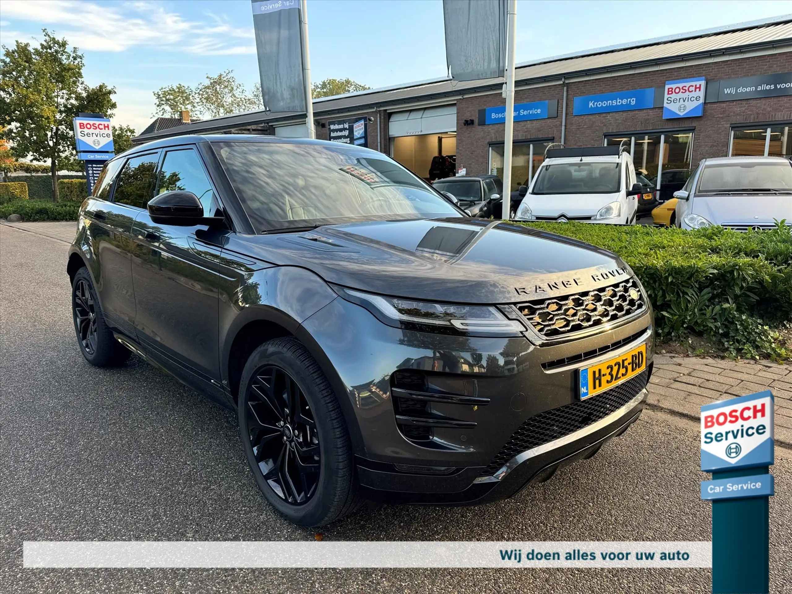 Land Rover - Range Rover Evoque