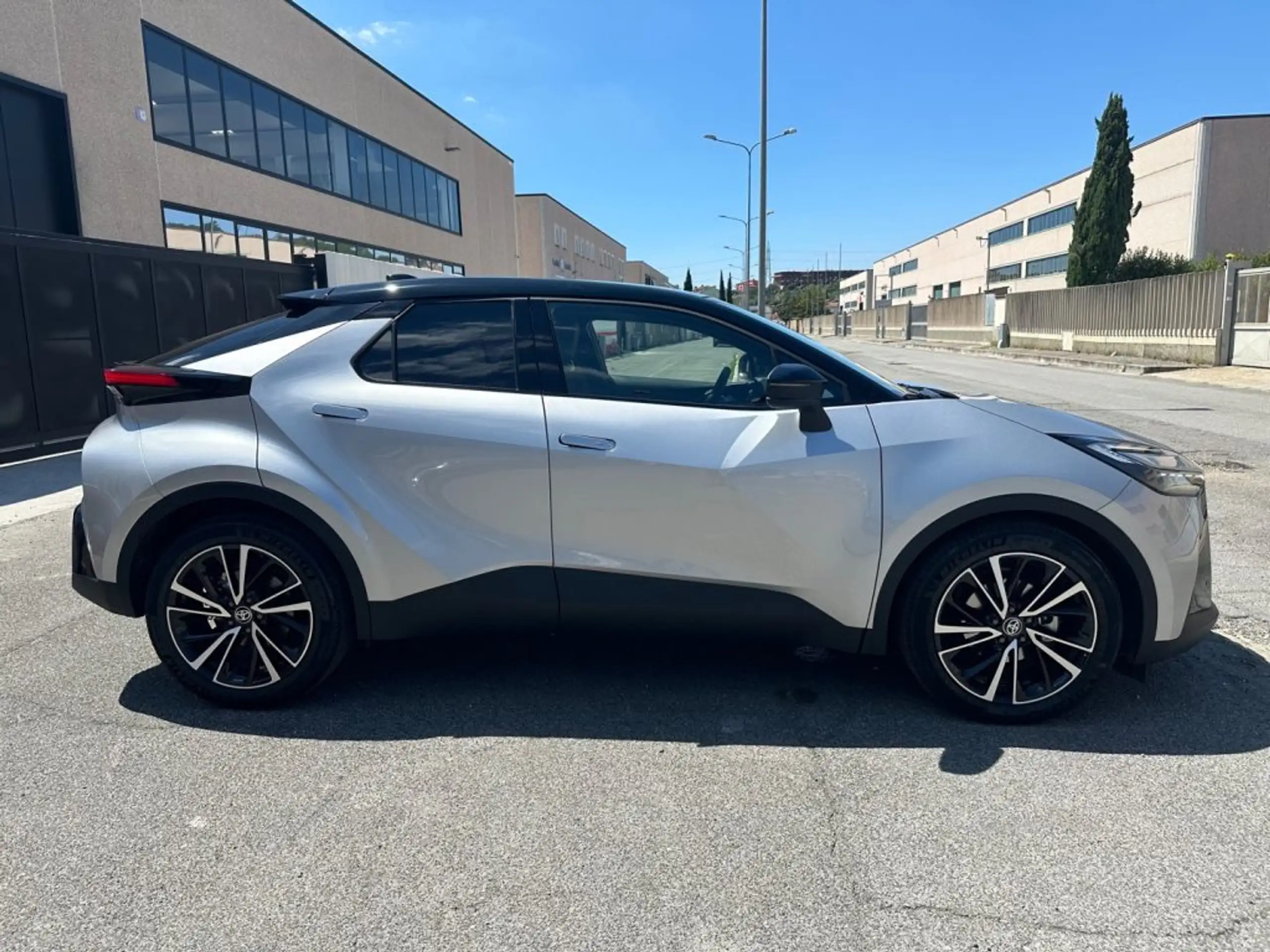 Toyota - C-HR