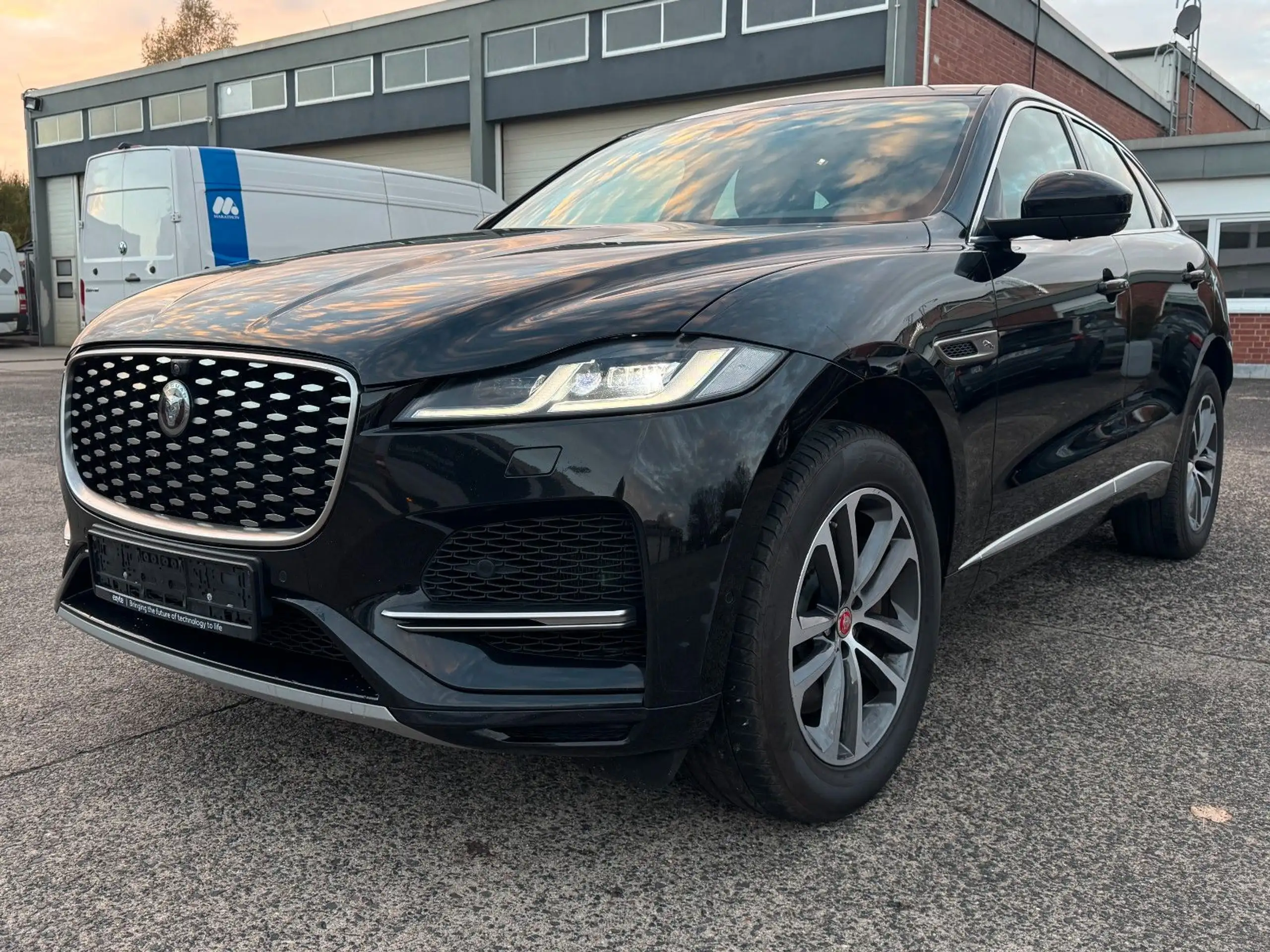 Jaguar - F-Pace